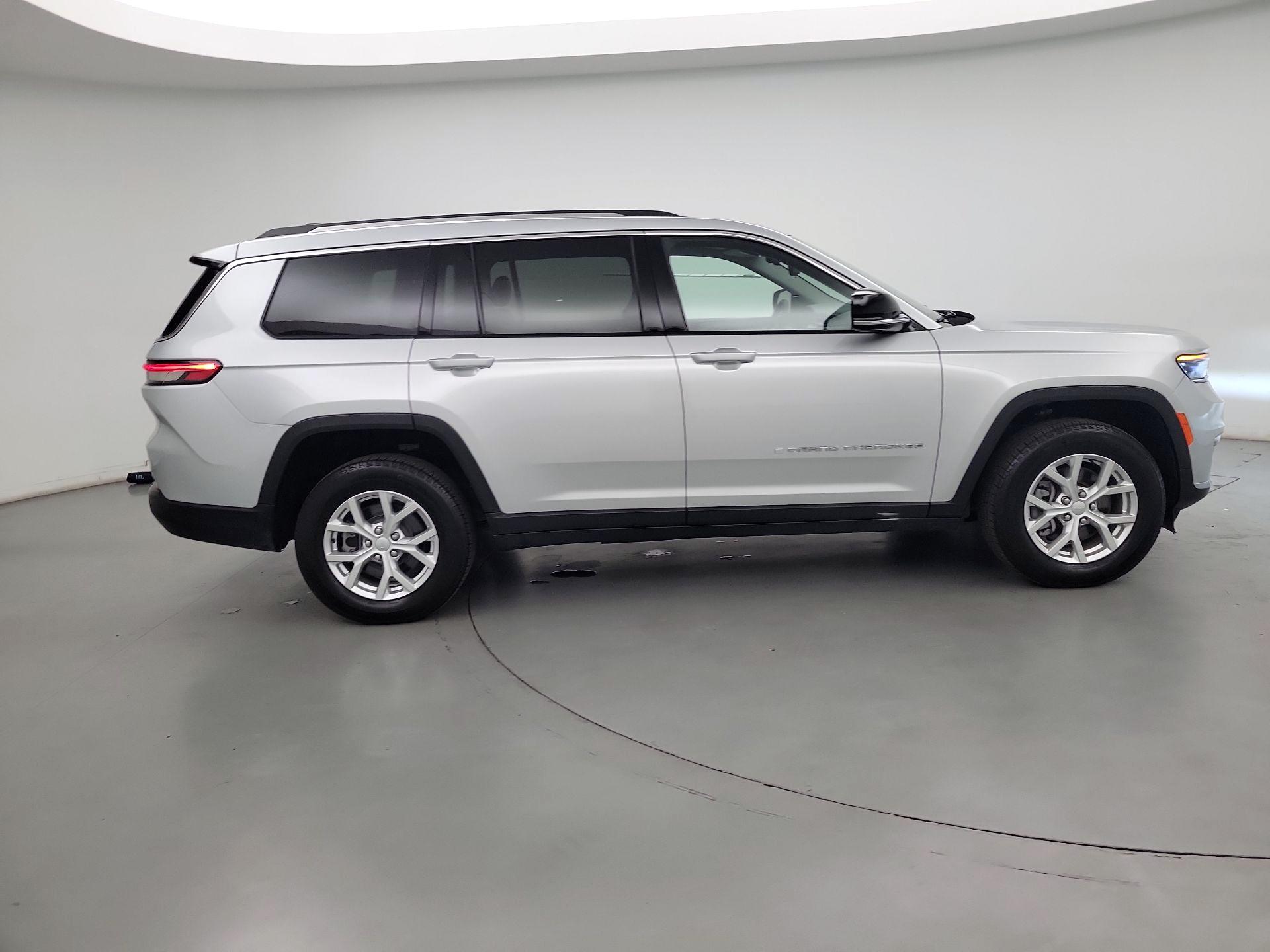 Thumbnail: 2024 Jeep Grand Cherokee L - 4