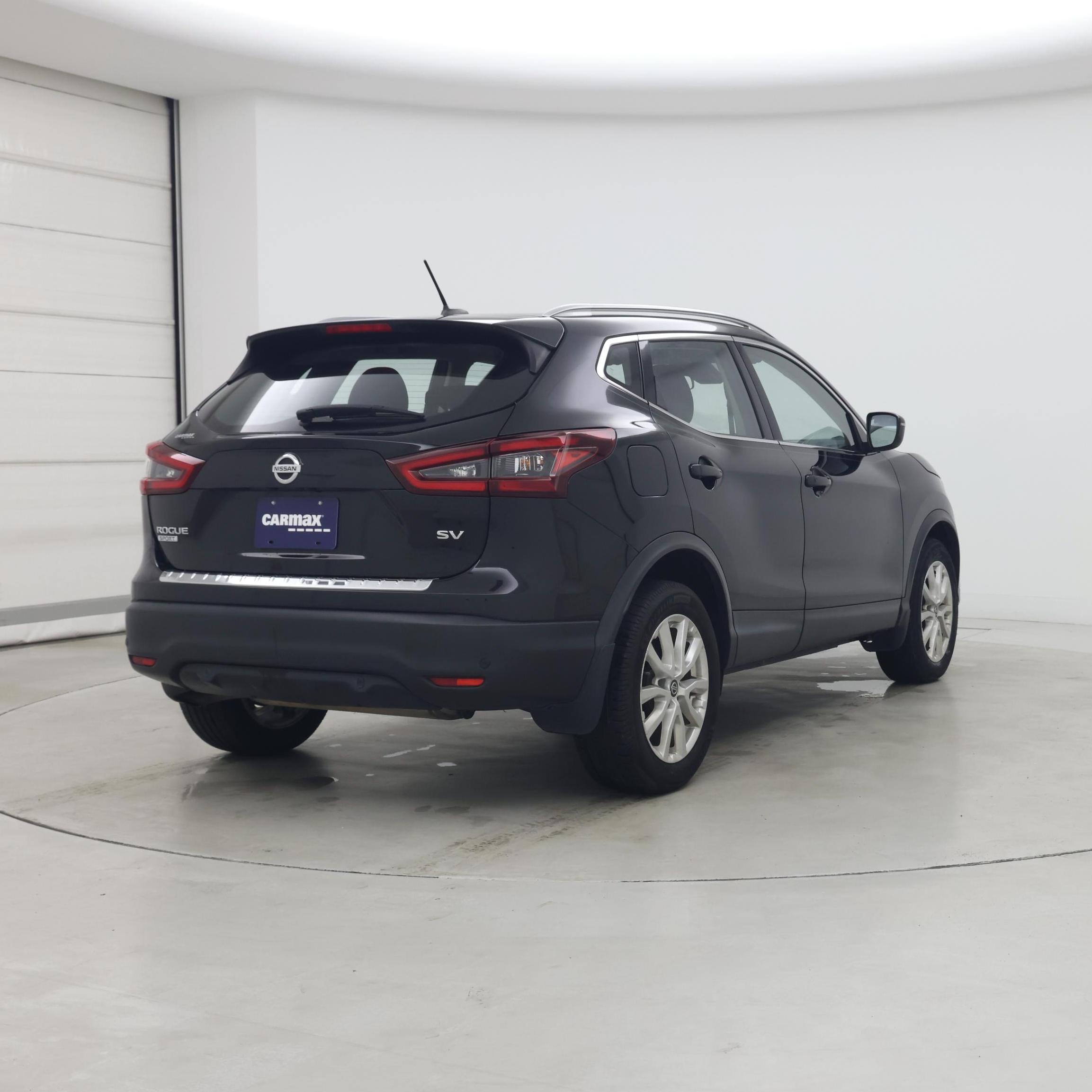 Thumbnail: 2021 Nissan Rogue Sport - 8