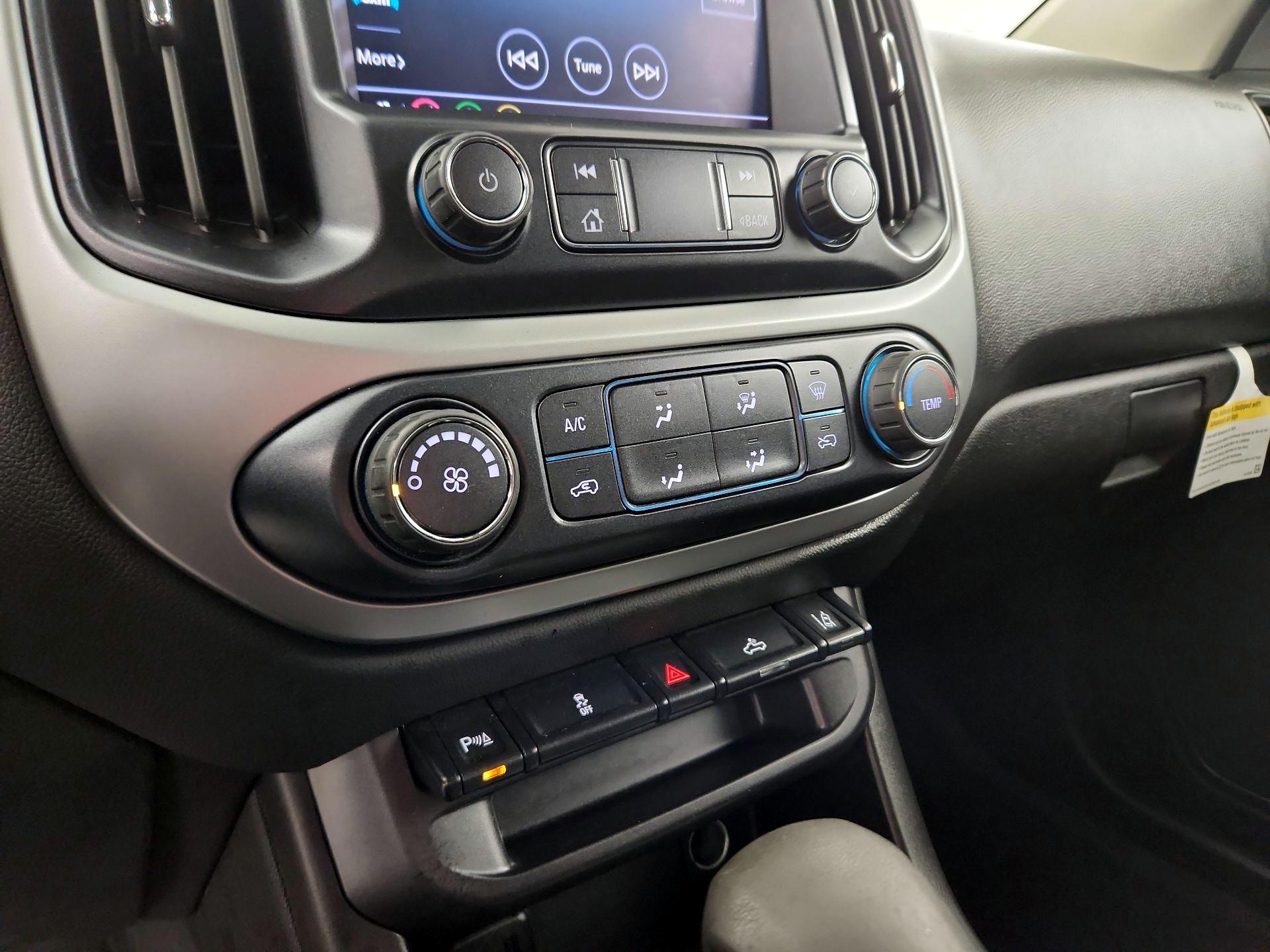 Thumbnail: 2022 Chevrolet Colorado - 14