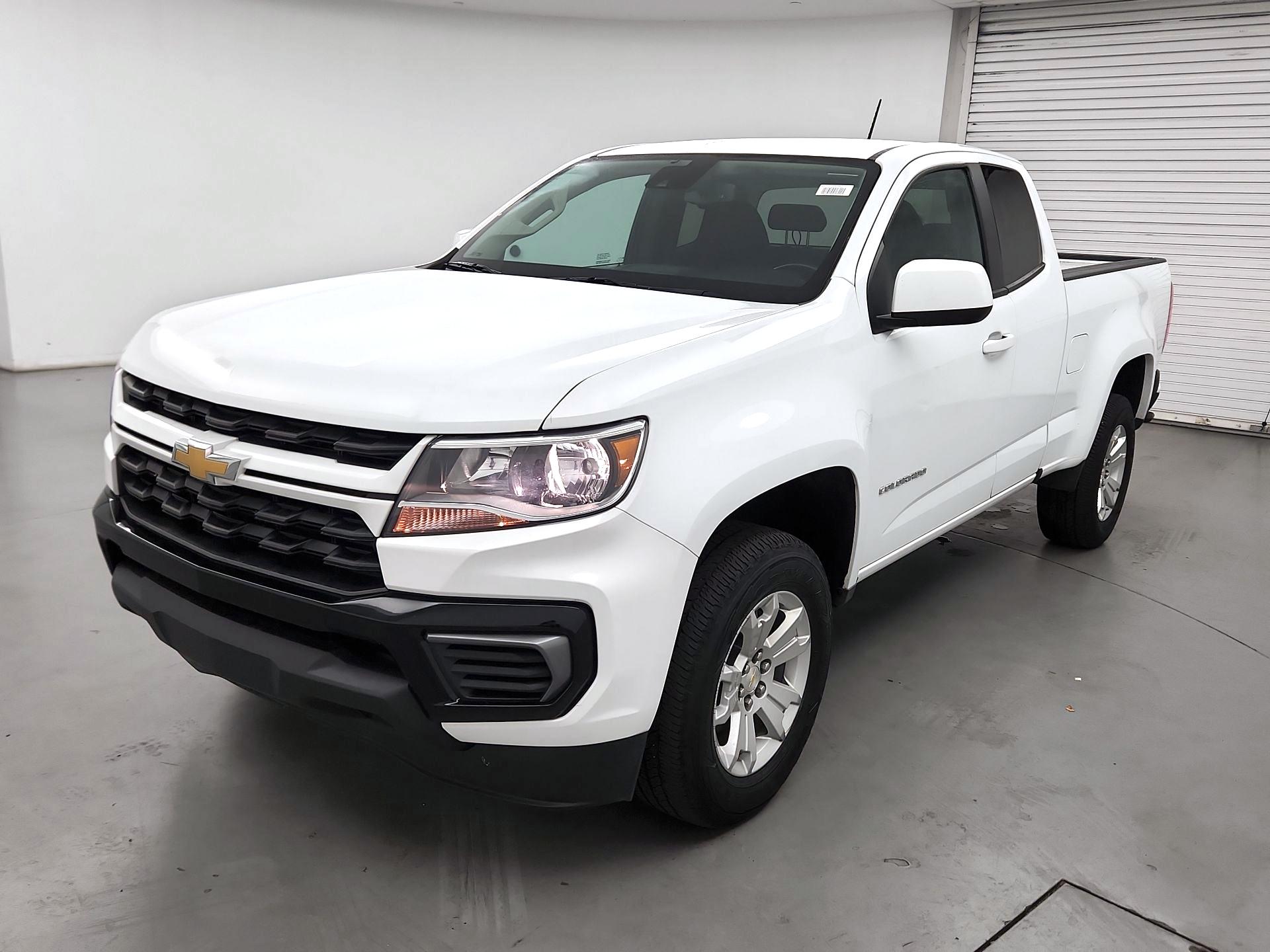 Thumbnail: 2022 Chevrolet Colorado - 3