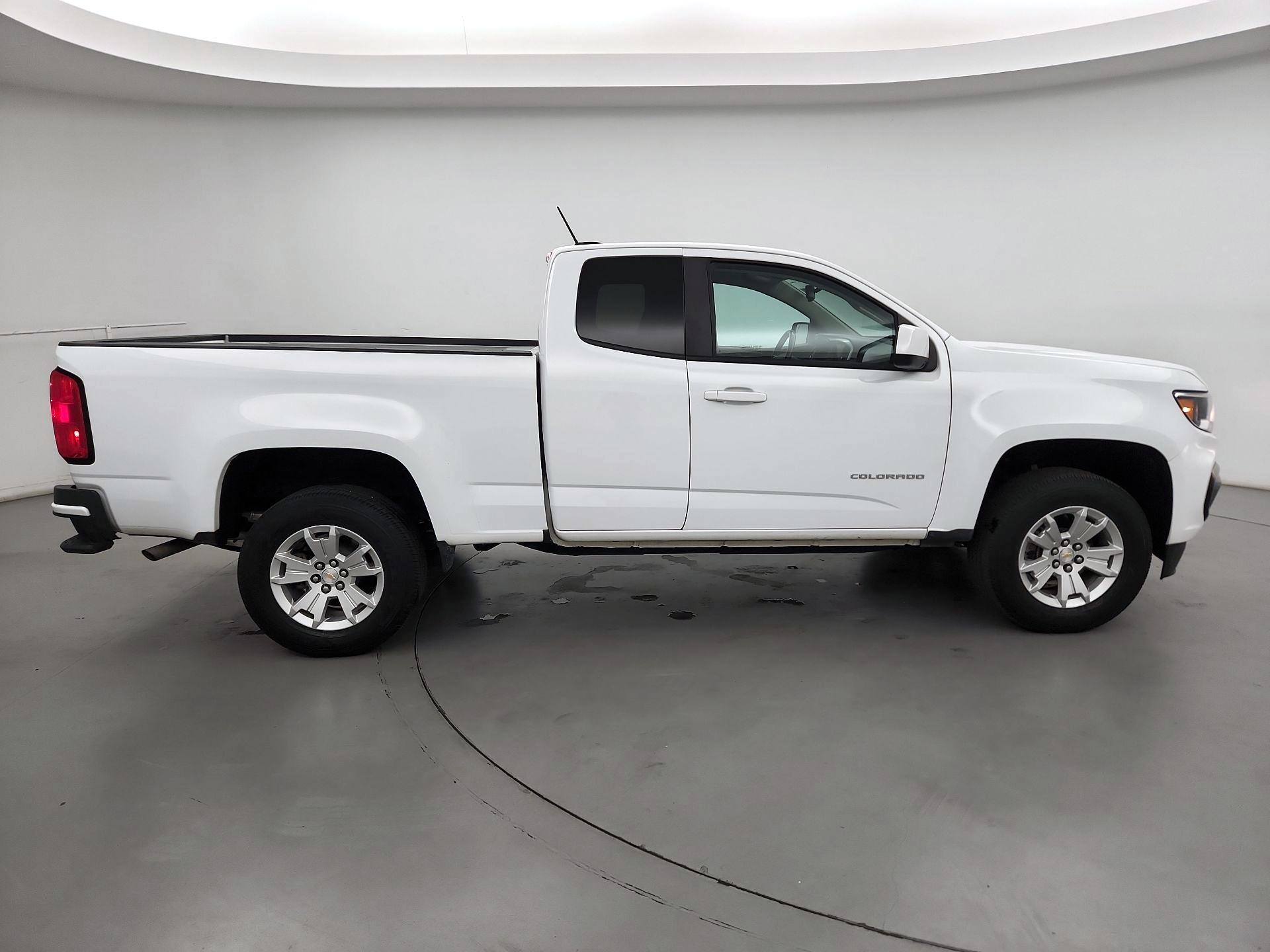 Thumbnail: 2022 Chevrolet Colorado - 4