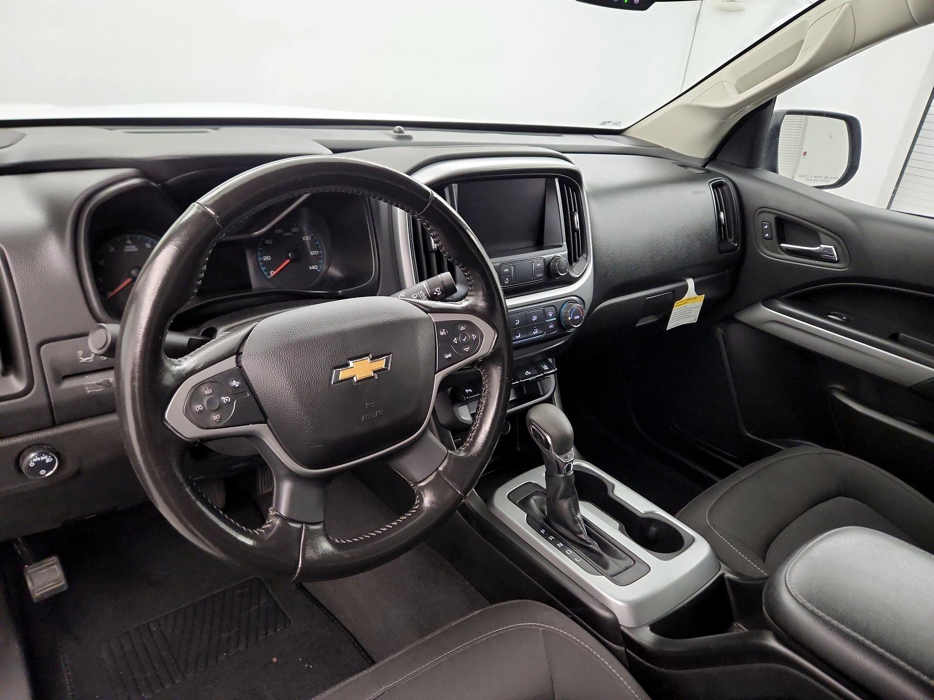 Thumbnail: 2022 Chevrolet Colorado - 8