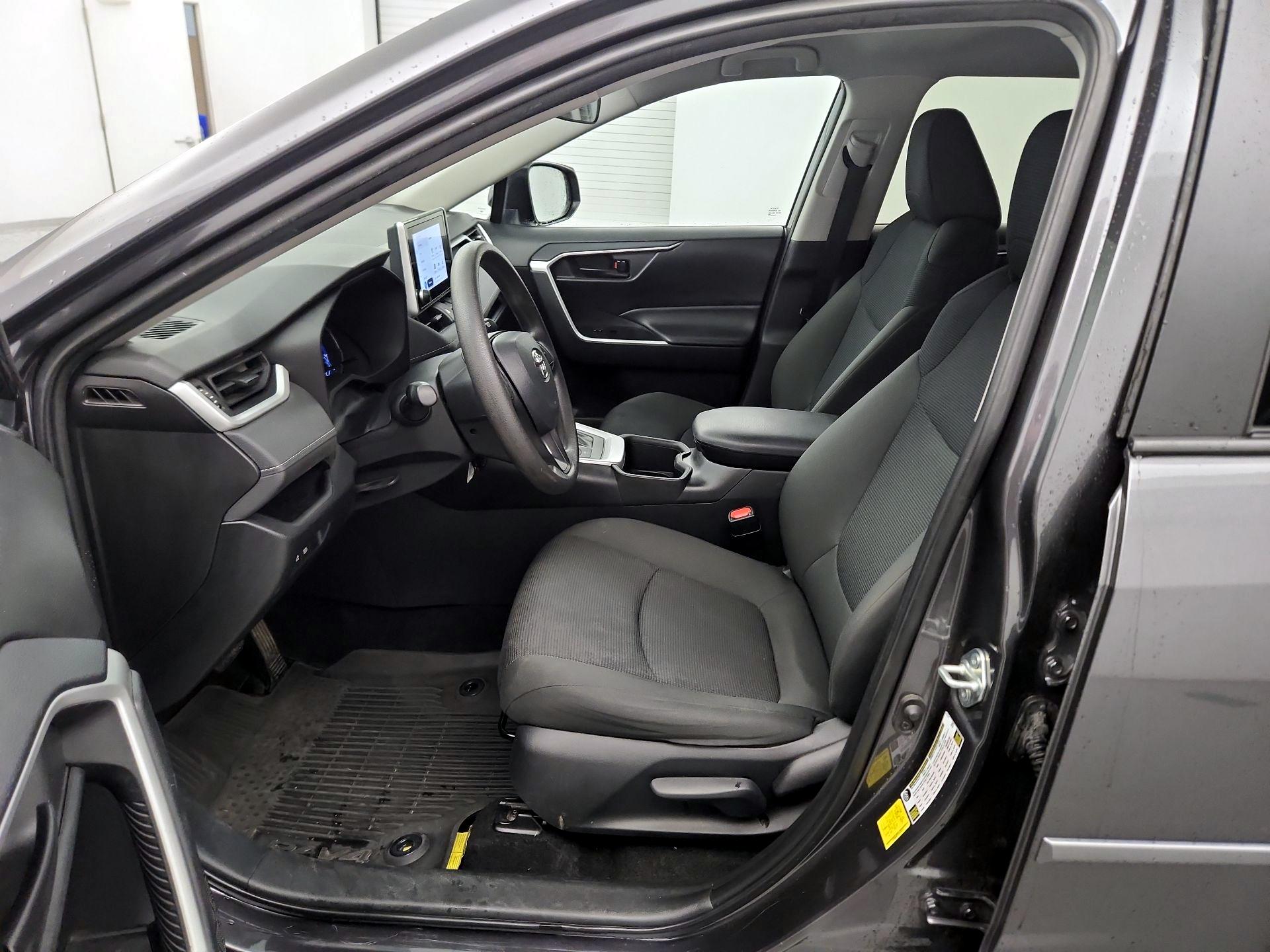 Thumbnail: 2024 Toyota RAV4 - 9