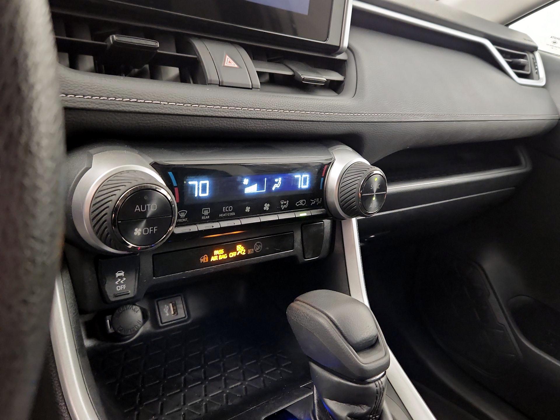 Thumbnail: 2024 Toyota RAV4 - 14