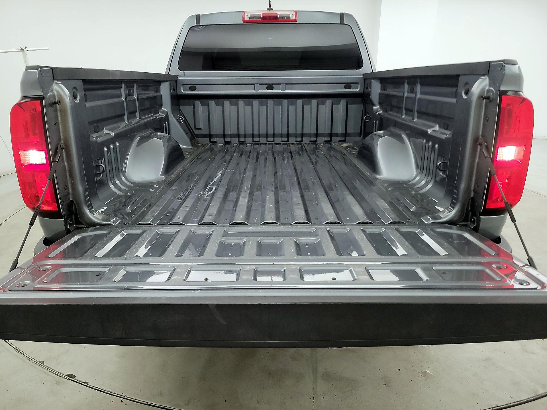 Thumbnail: 2019 Chevrolet Colorado - 19