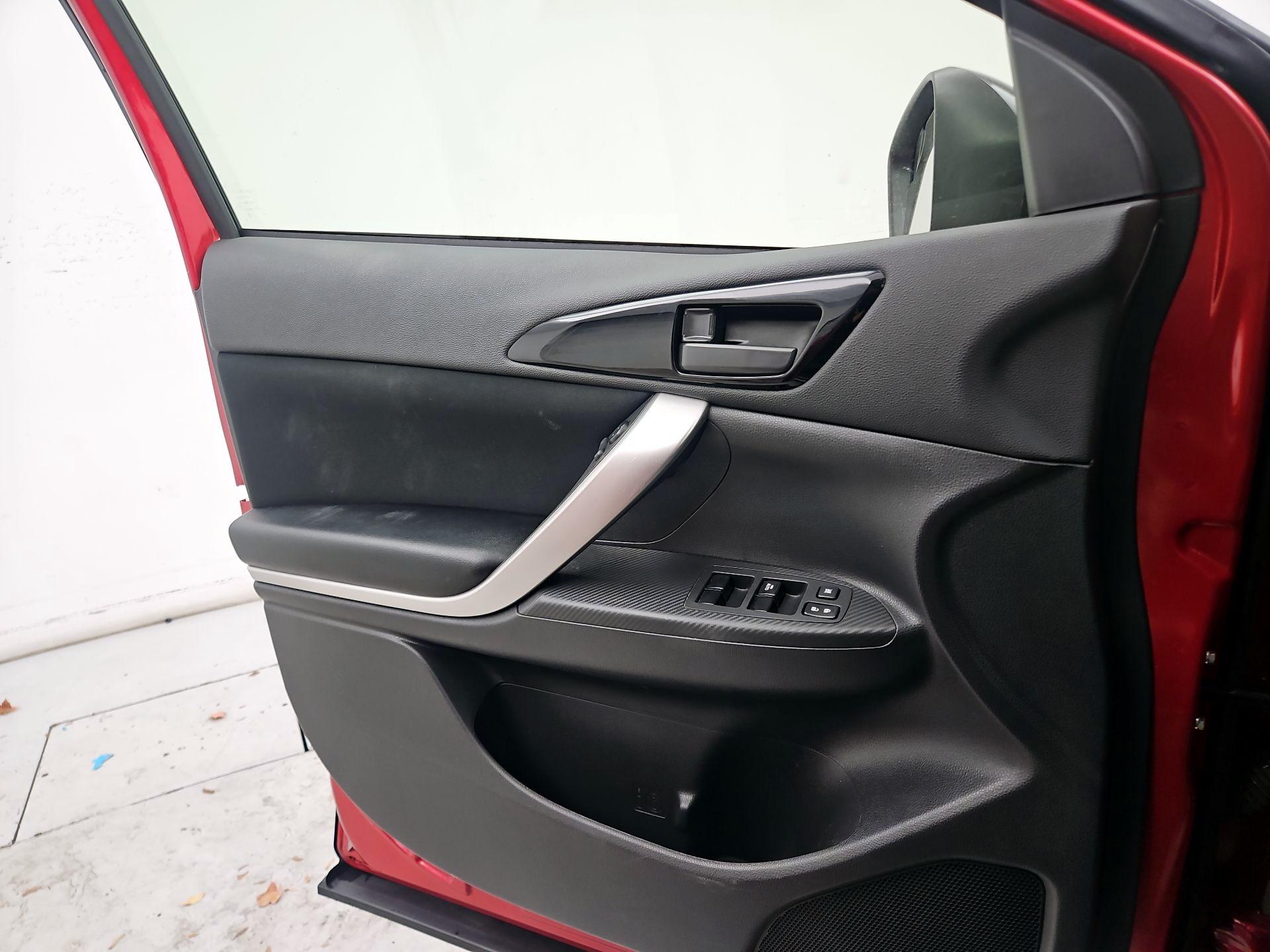 Thumbnail: 2022 Mitsubishi Eclipse Cross - 12