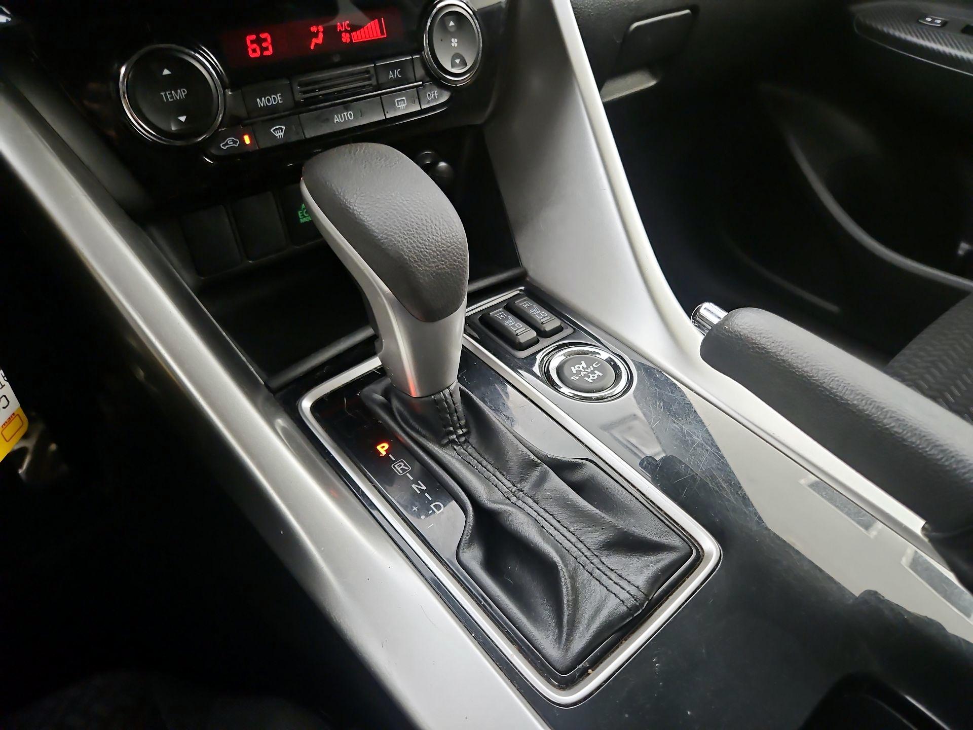 Thumbnail: 2022 Mitsubishi Eclipse Cross - 17