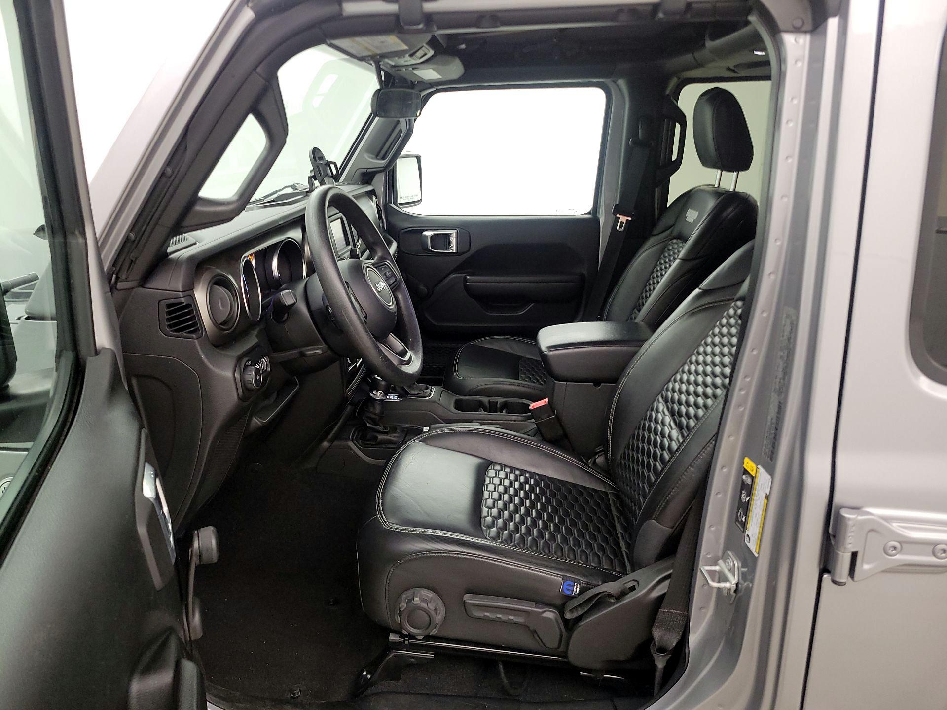 Thumbnail: 2021 Jeep Wrangler - 11