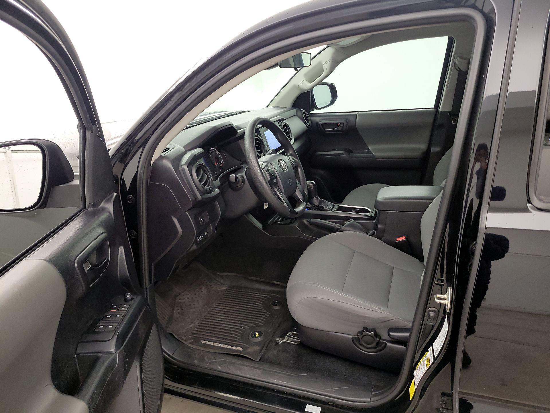Thumbnail: 2020 Toyota Tacoma - 11