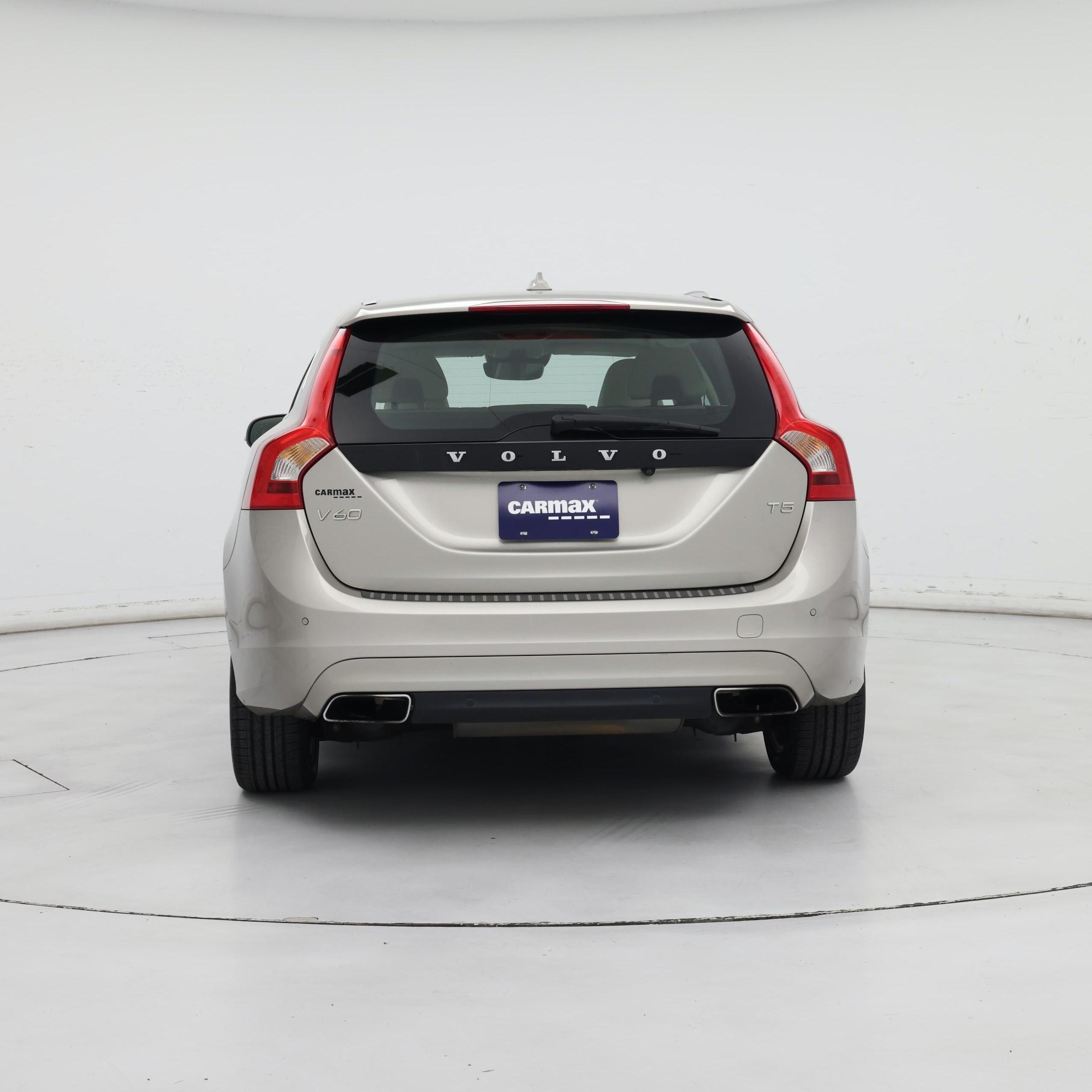 Thumbnail: 2016 Volvo V60 - 6