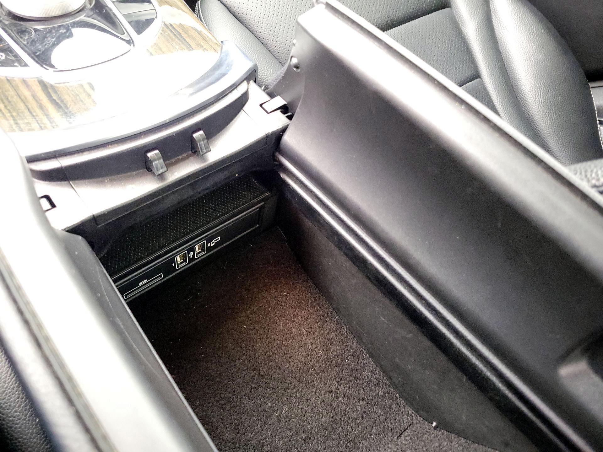 Thumbnail: 2018 Mercedes-Benz C-Class - 18