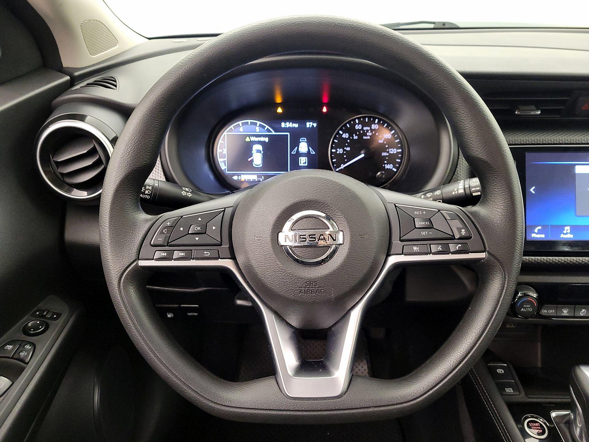 Thumbnail: 2021 Nissan Kicks - 10