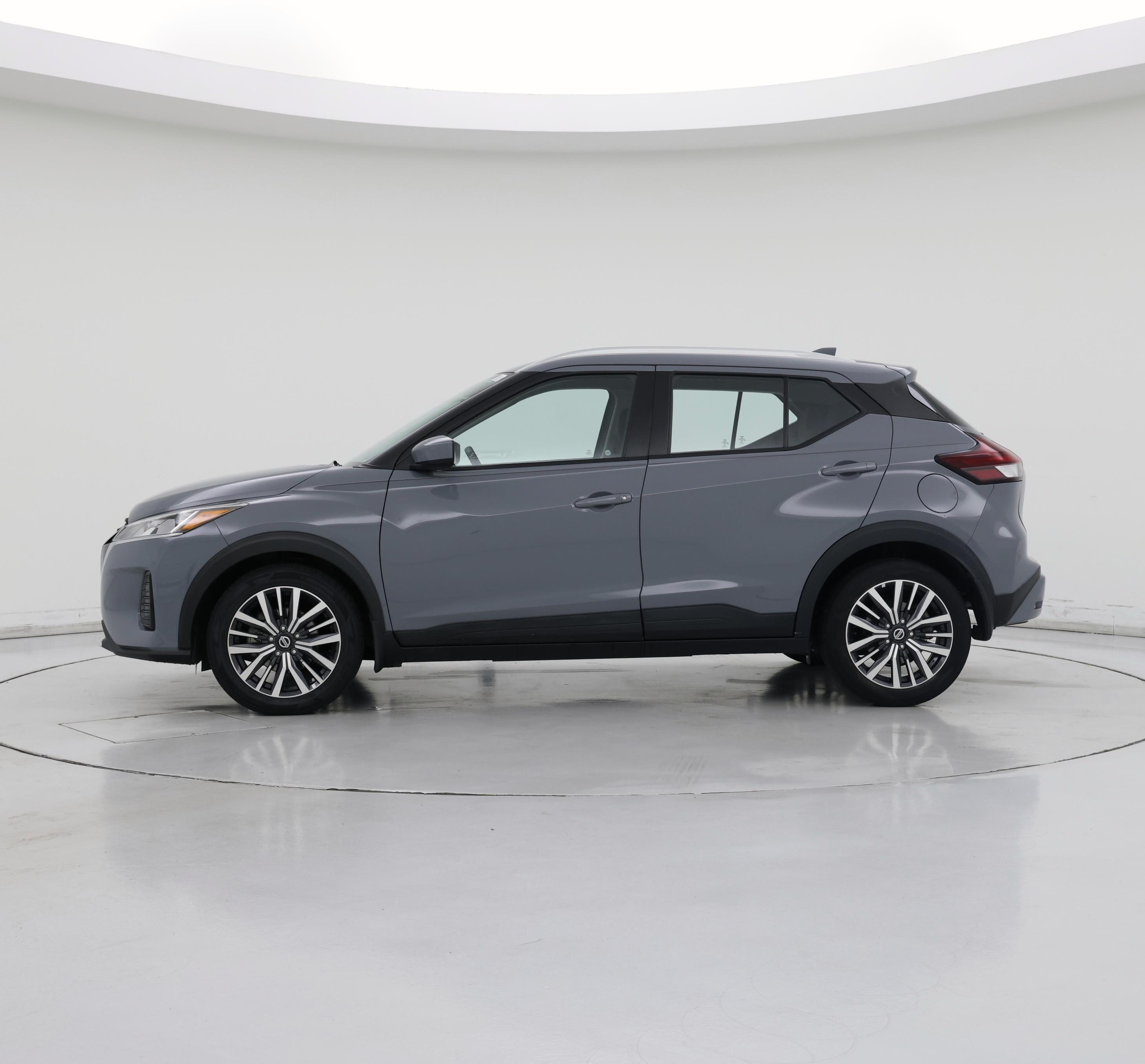 Thumbnail: 2021 Nissan Kicks - 3