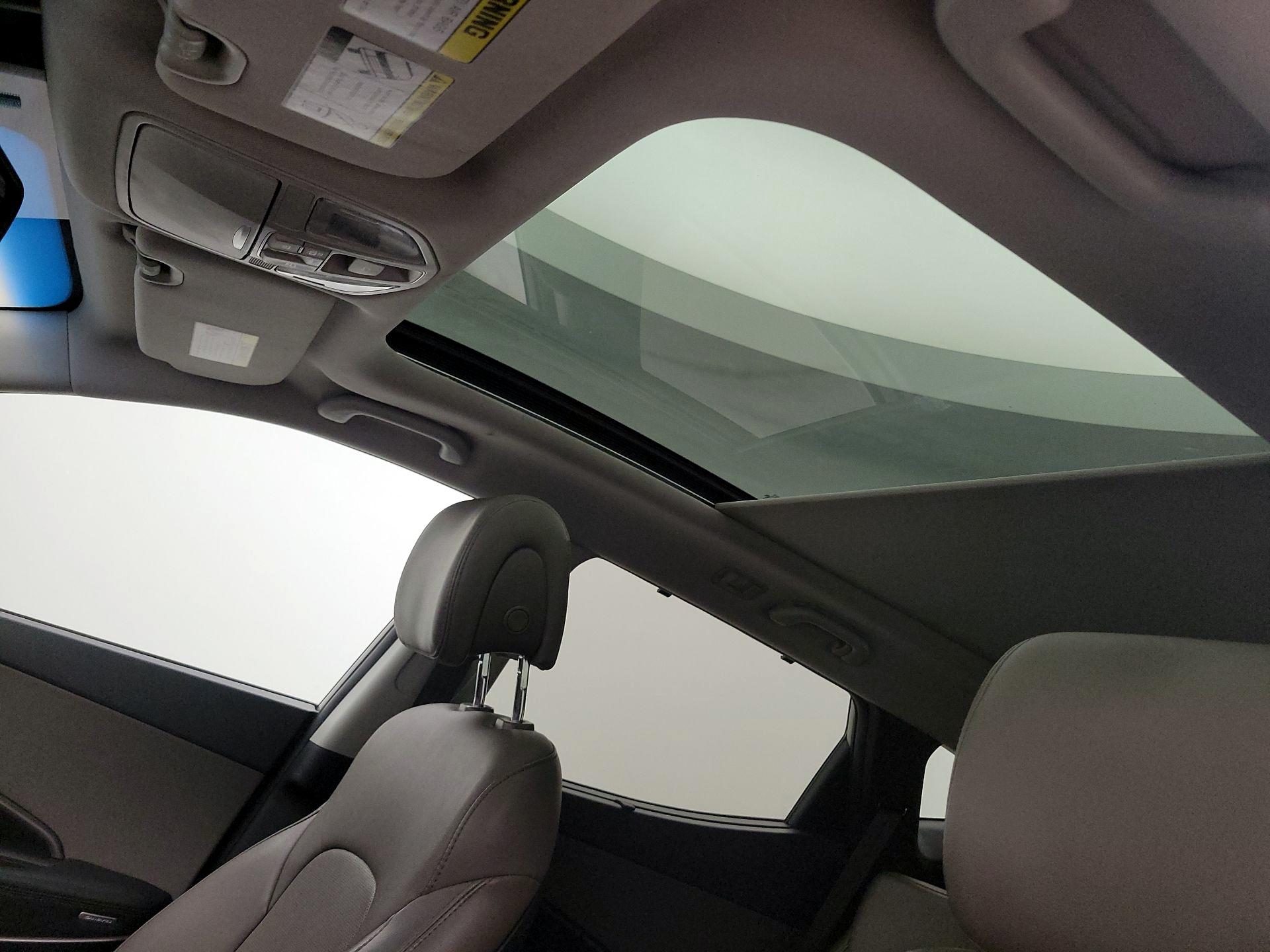 Thumbnail: 2017 Hyundai Santa Fe - 18