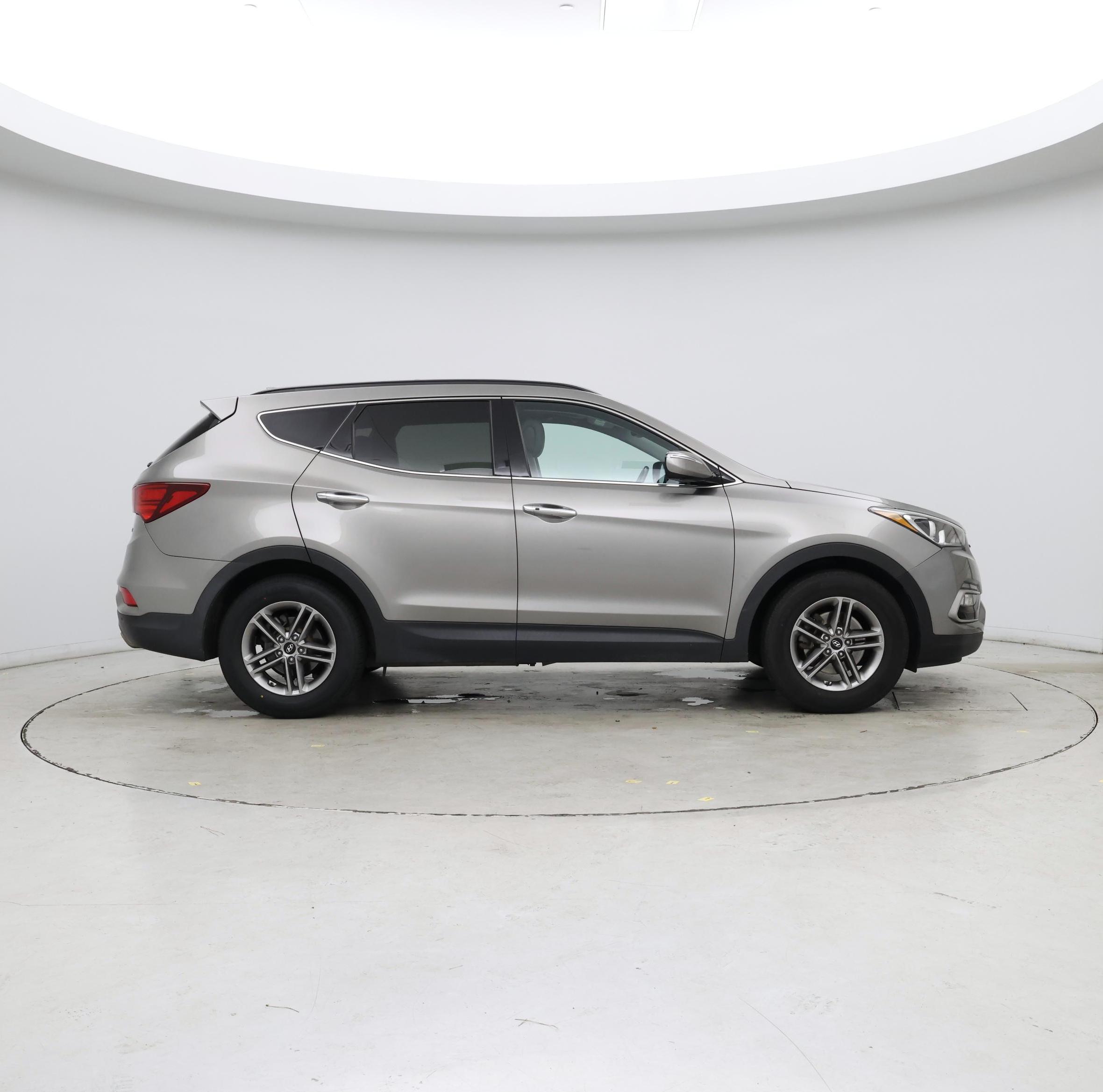 Thumbnail: 2017 Hyundai Santa Fe - 7