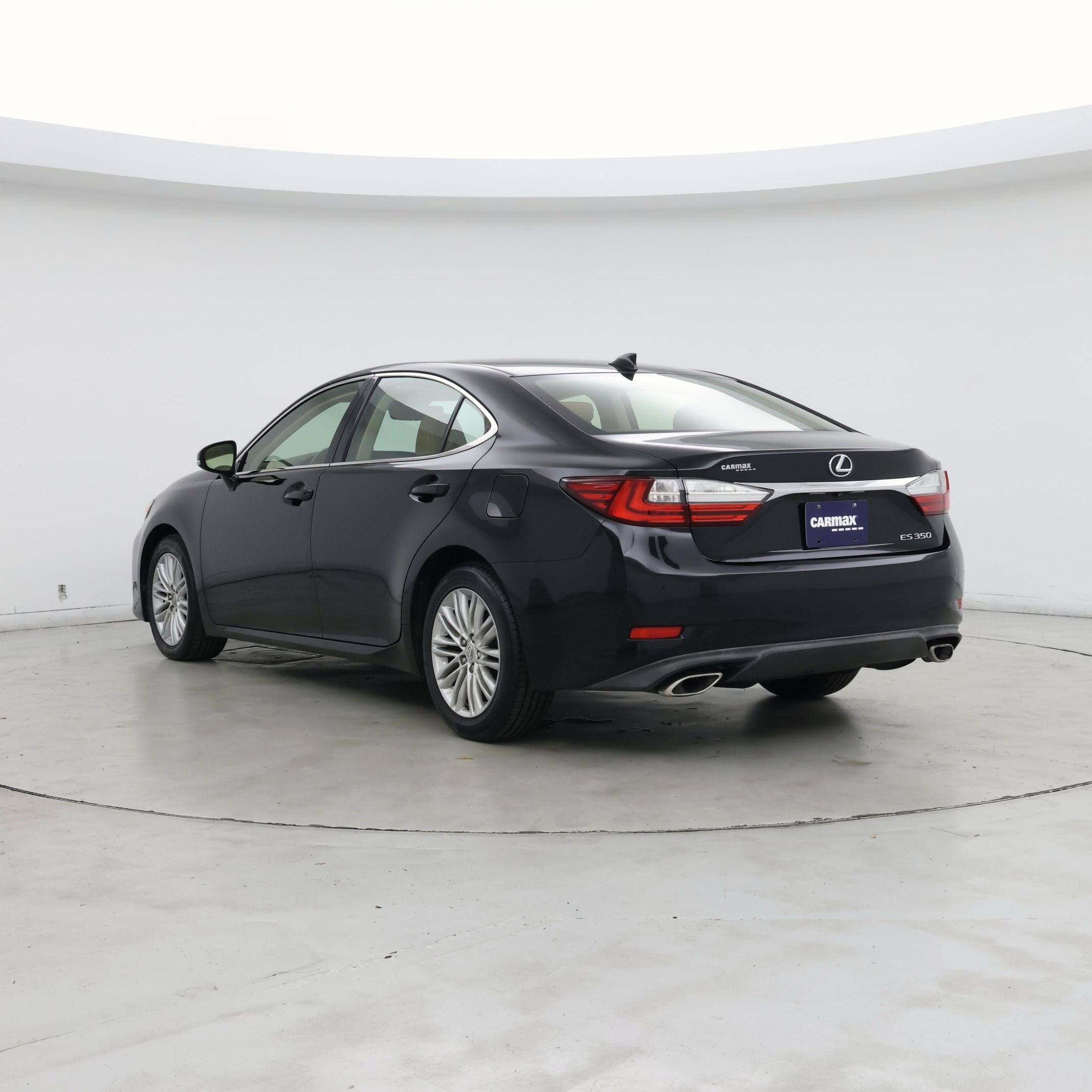 Thumbnail: 2017 Lexus ES - 2