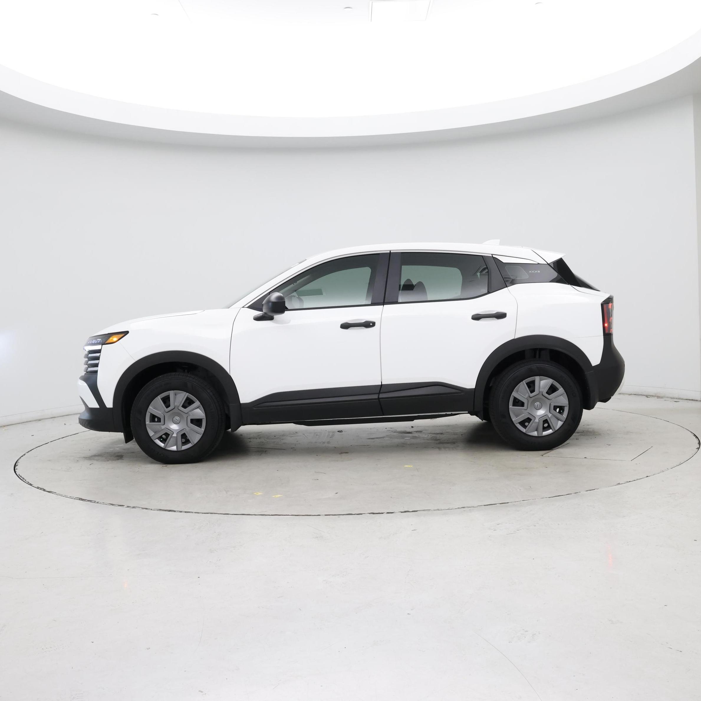 Thumbnail: 2025 Nissan Kicks - 3