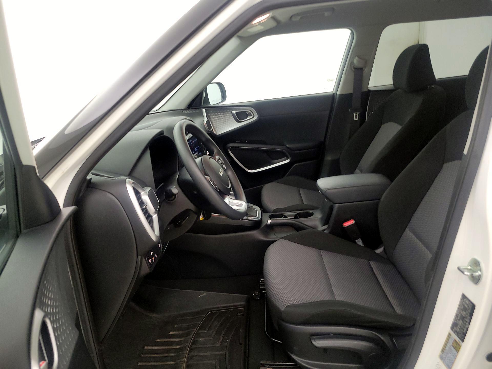 Thumbnail: 2022 Kia Soul - 11