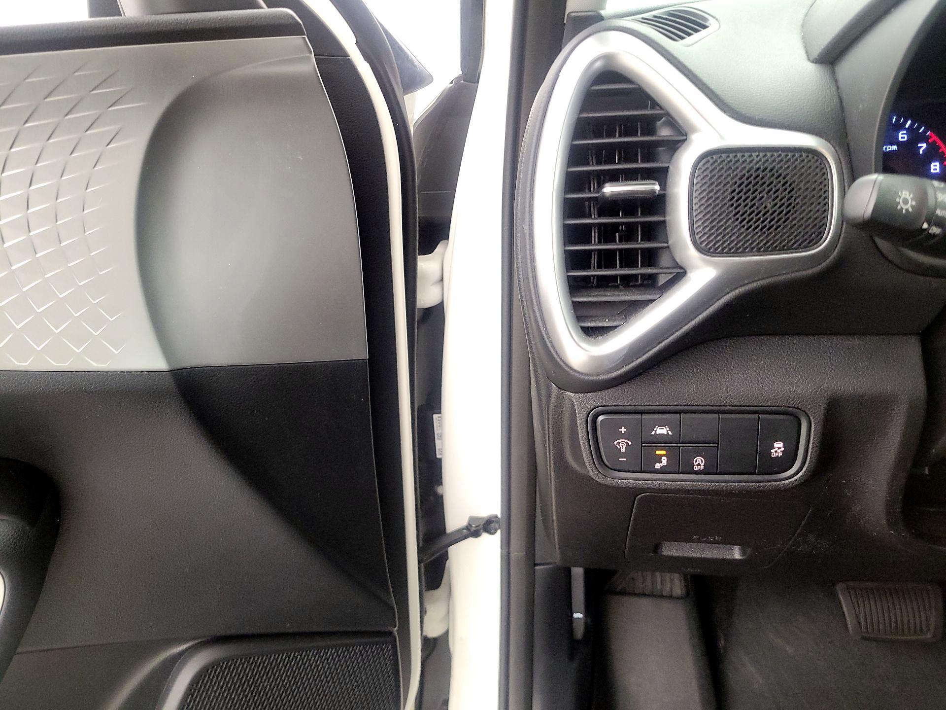 Thumbnail: 2022 Kia Soul - 13