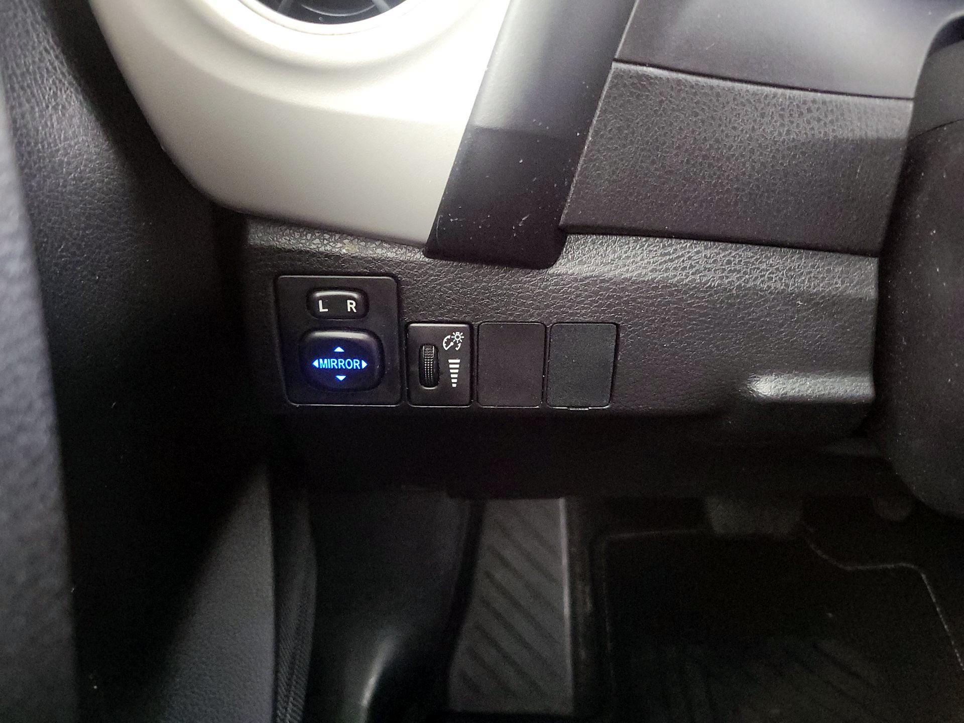 Thumbnail: 2018 Toyota Corolla - 13