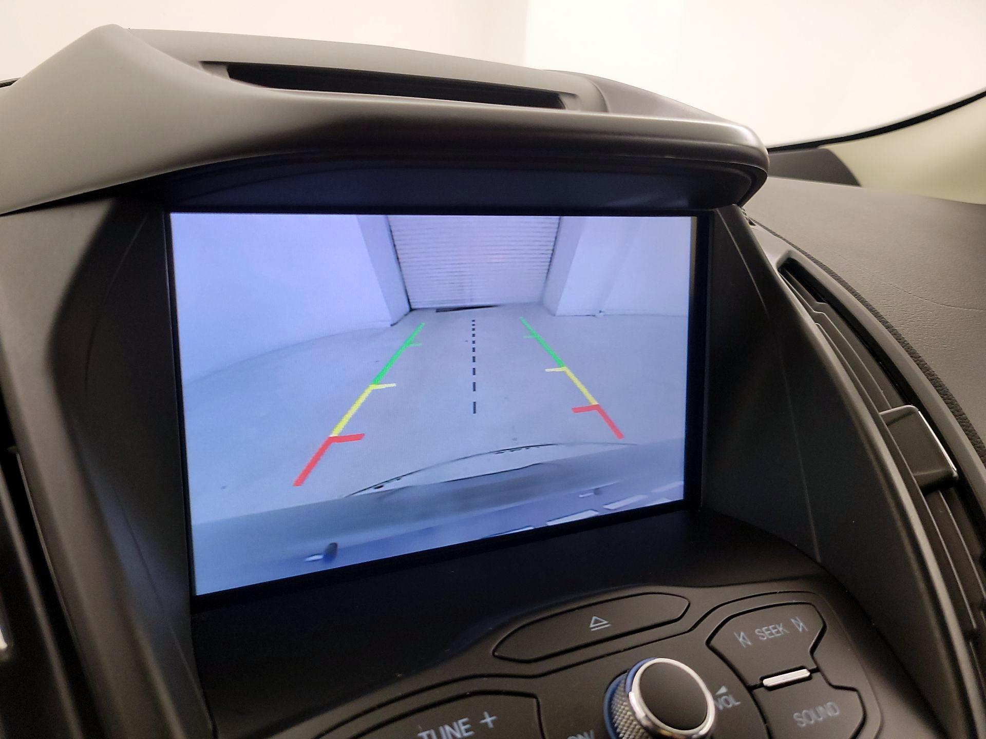 Thumbnail: 2015 Ford Escape - 15