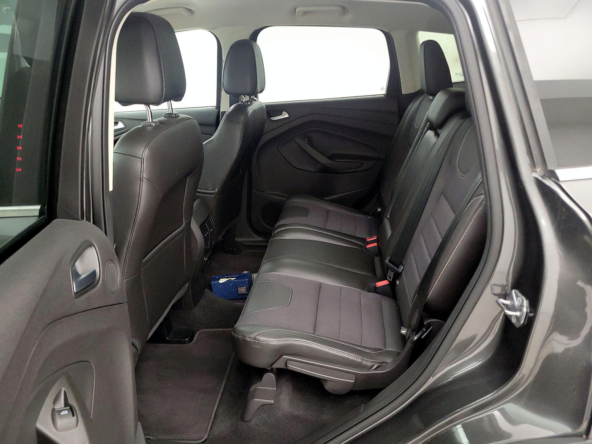 Thumbnail: 2015 Ford Escape - 20