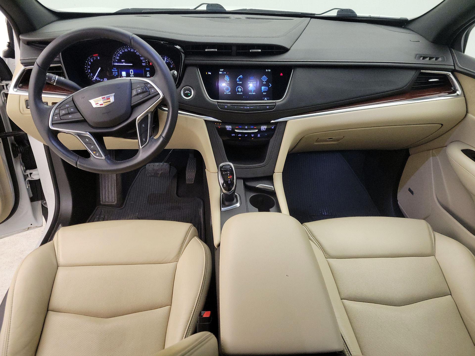 Thumbnail: 2018 Cadillac XT5 - 9