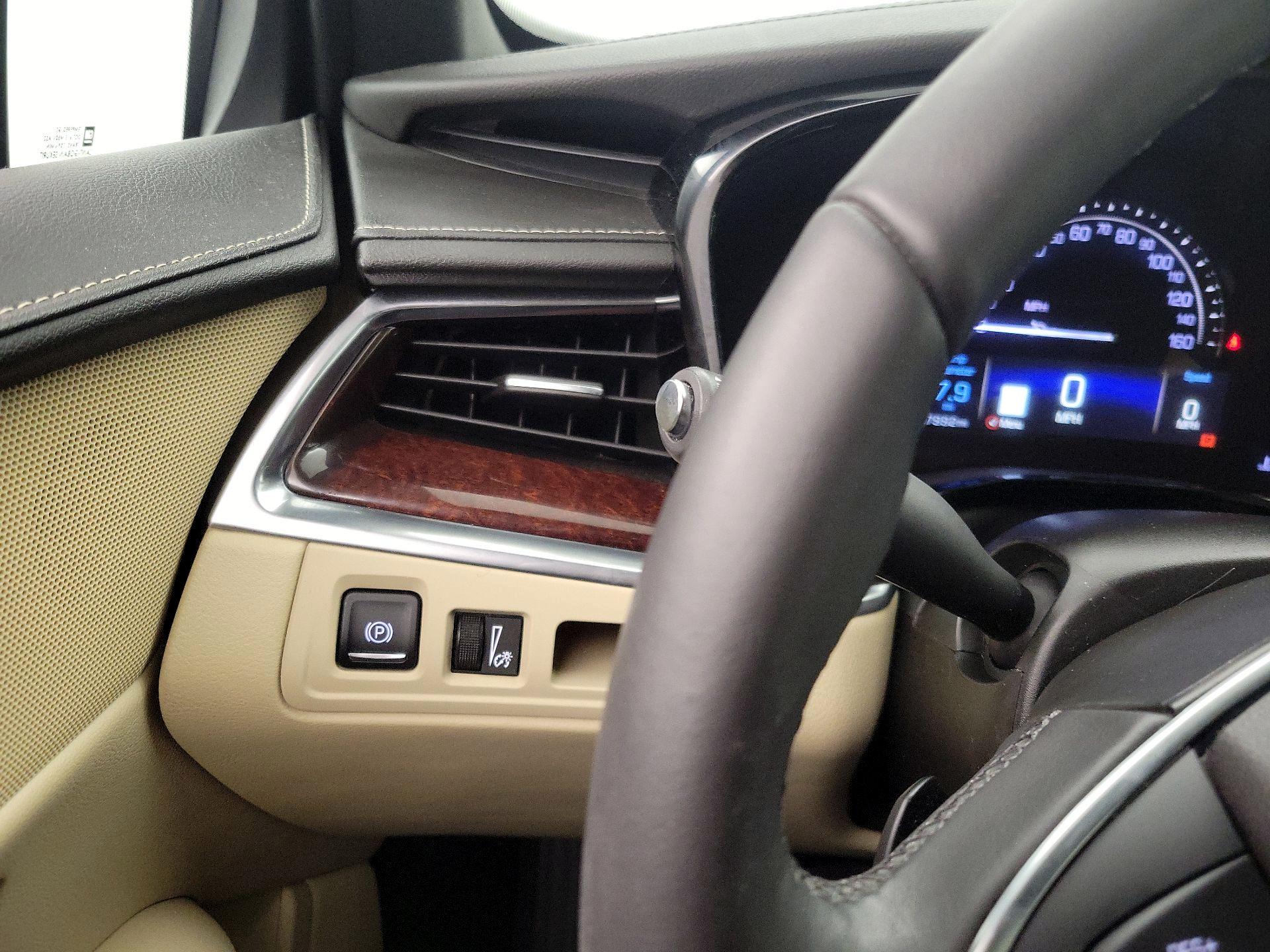 Thumbnail: 2018 Cadillac XT5 - 13