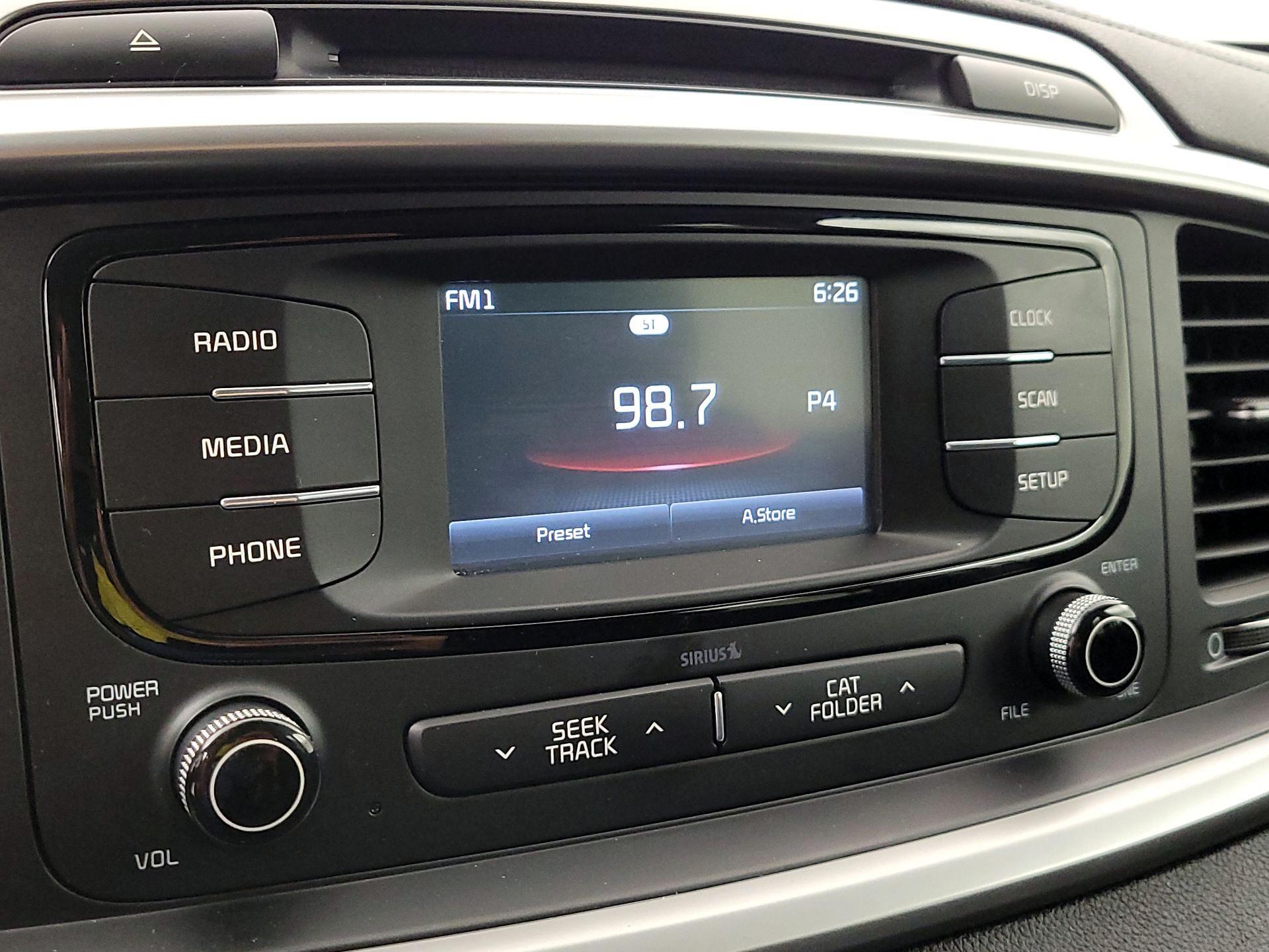 Thumbnail: 2017 Kia Sorento - 15