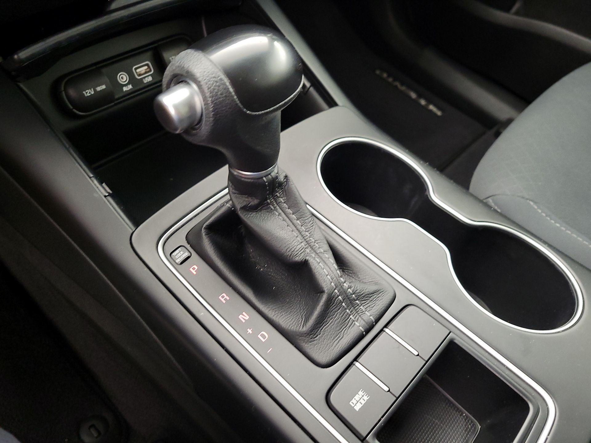 Thumbnail: 2017 Kia Sorento - 17