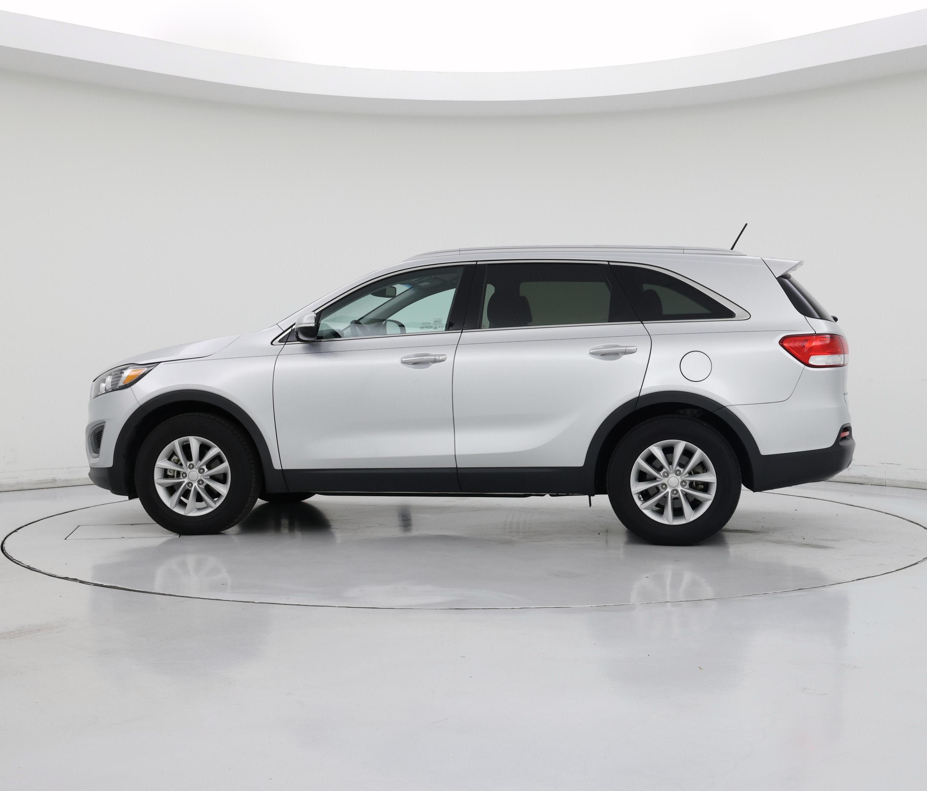 Thumbnail: 2017 Kia Sorento - 5