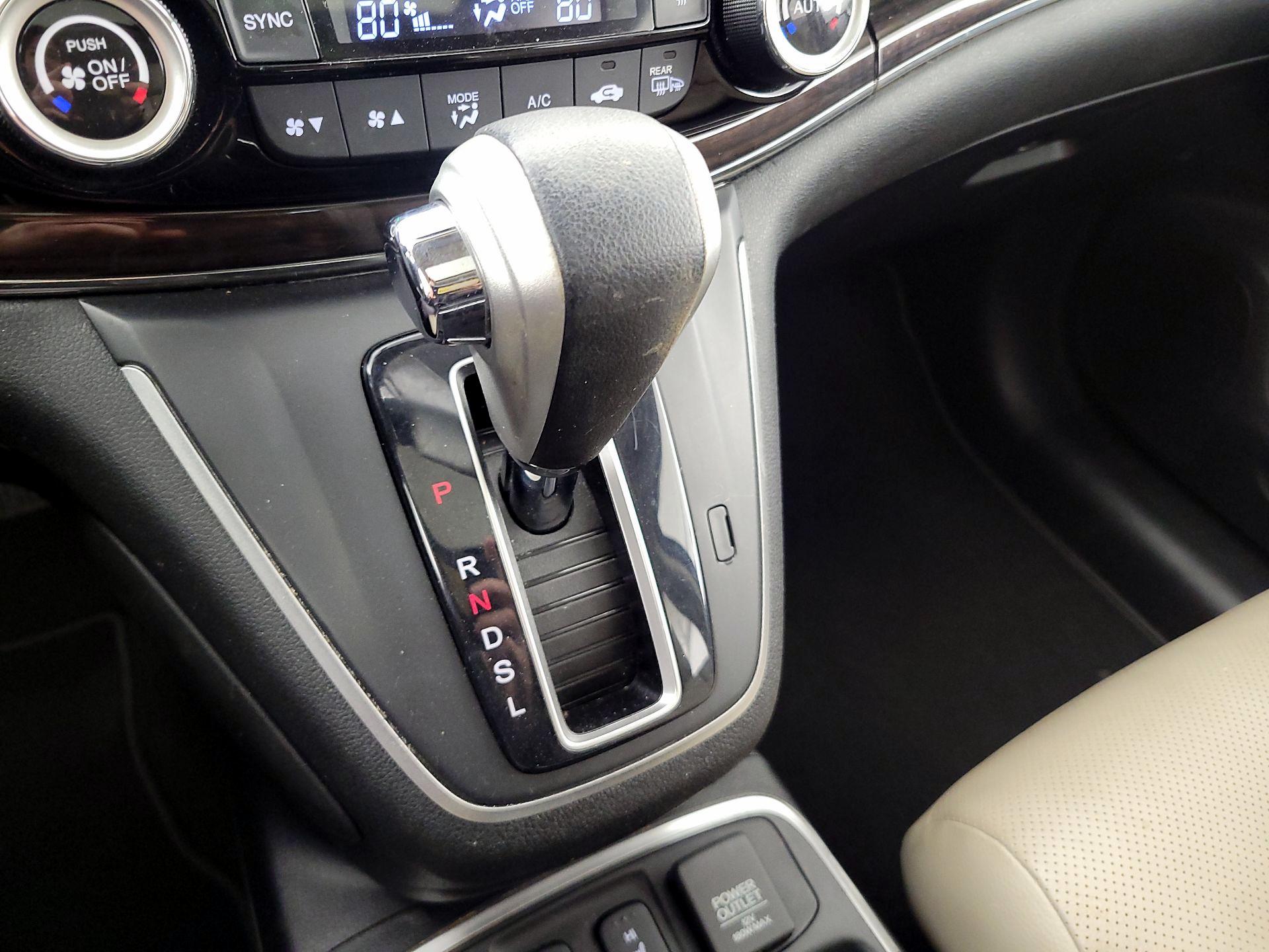 Thumbnail: 2015 Honda CR-V - 17