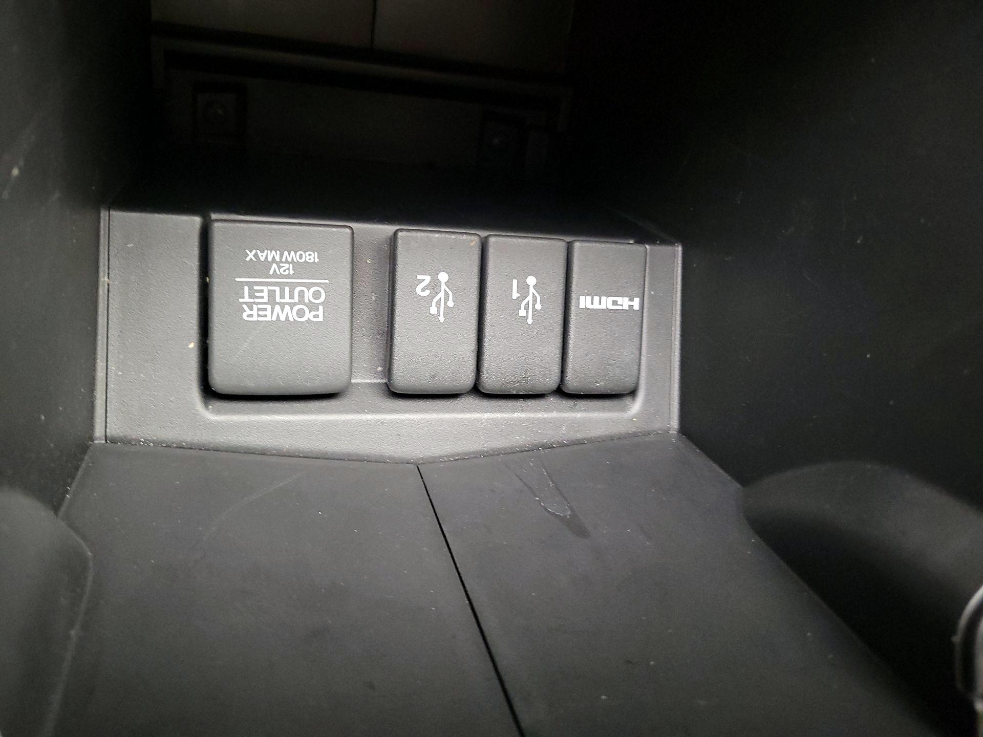 Thumbnail: 2015 Honda CR-V - 18