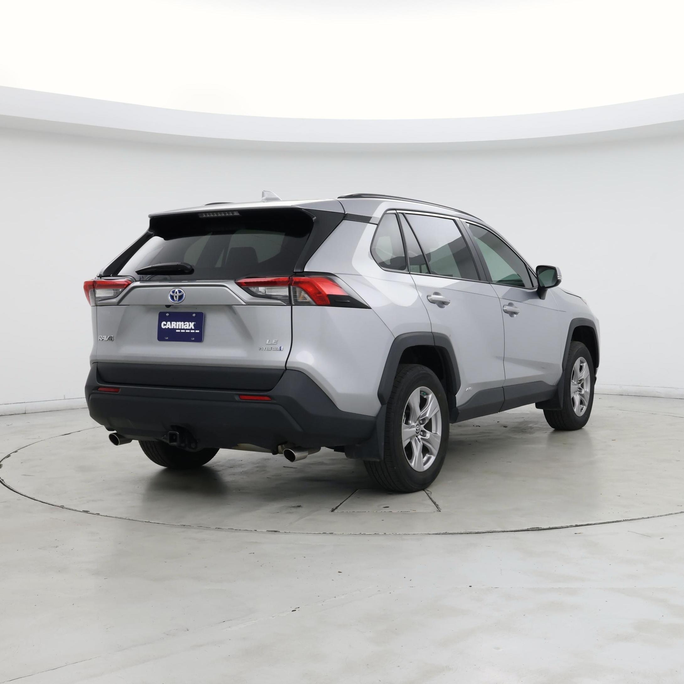 Thumbnail: 2022 Toyota RAV4 - 8