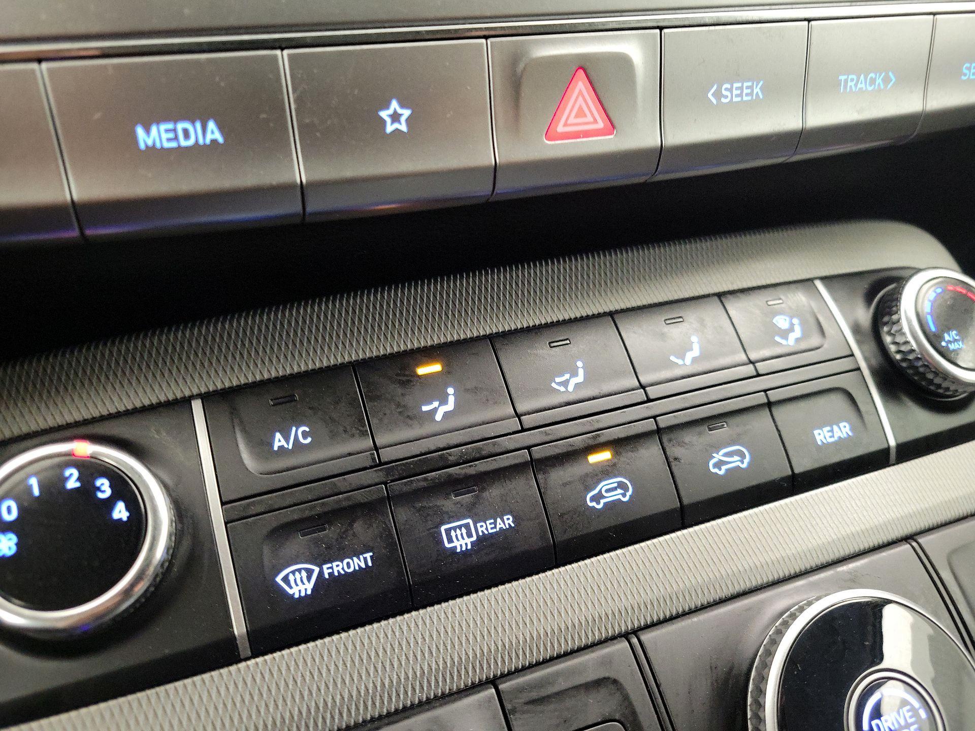 Thumbnail: 2021 Hyundai Palisade - 16