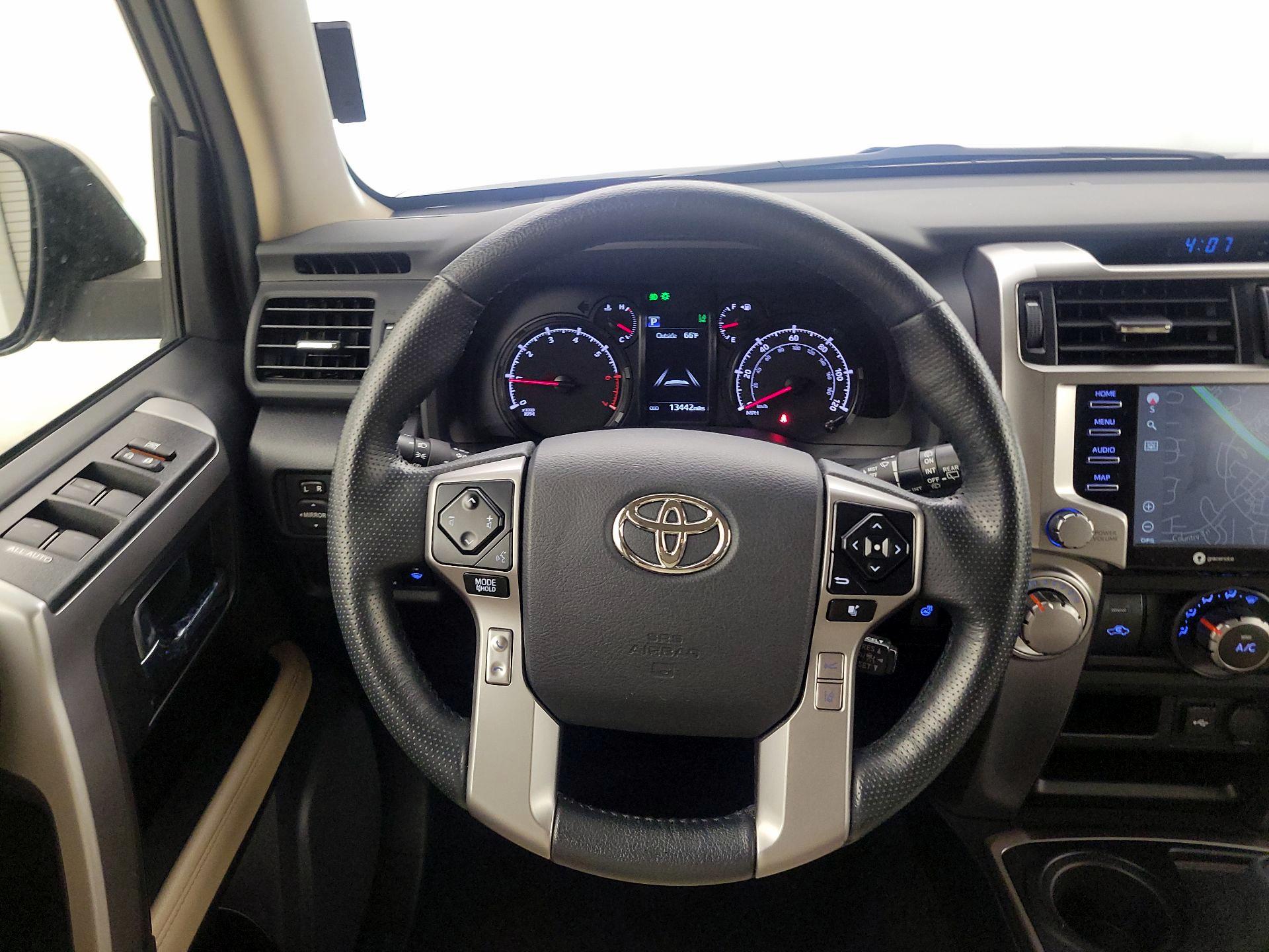 Thumbnail: 2024 Toyota 4Runner - 10