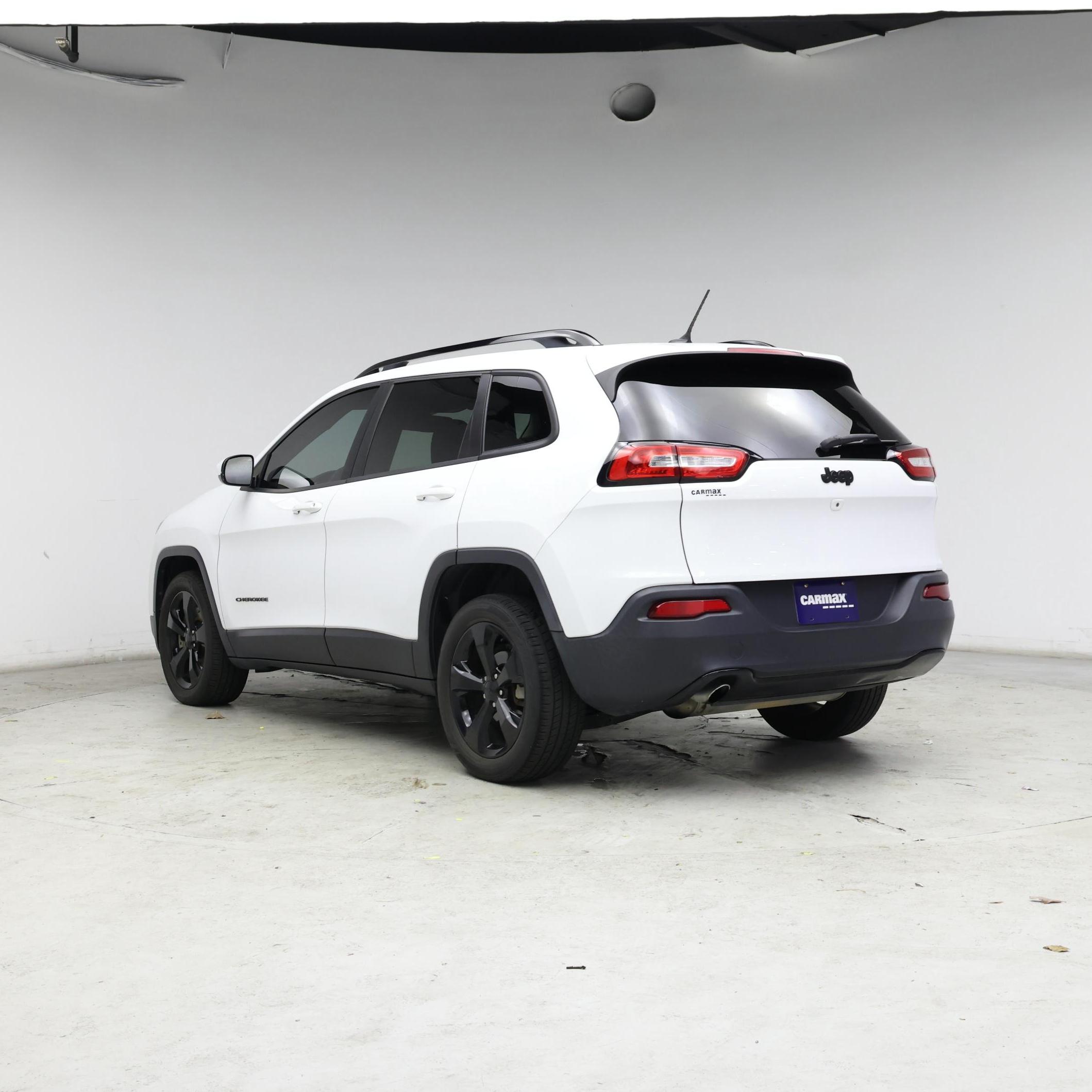 Thumbnail: 2018 Jeep Cherokee - 2