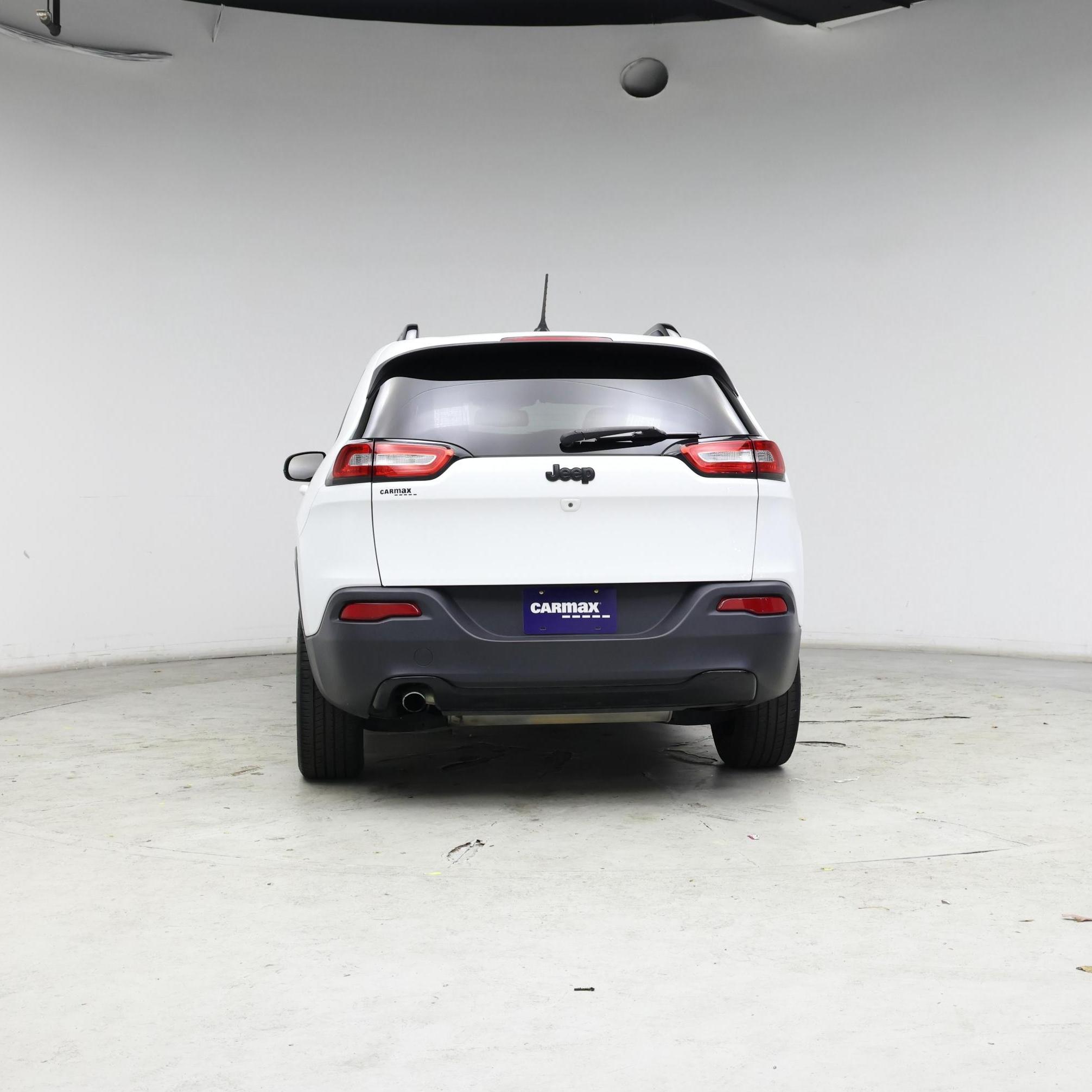 Thumbnail: 2018 Jeep Cherokee - 6