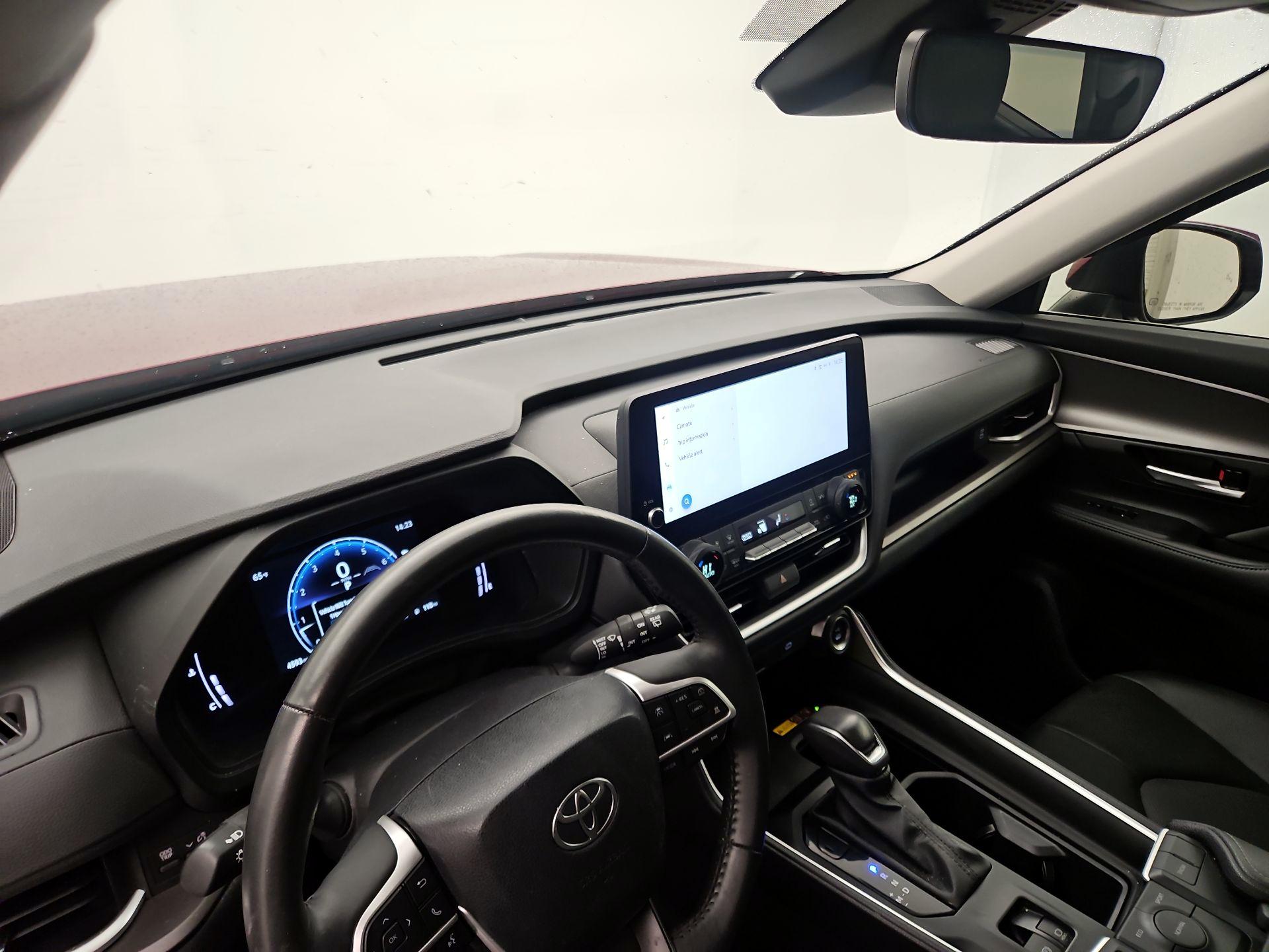 Thumbnail: 2024 Toyota Grand Highlander - 9