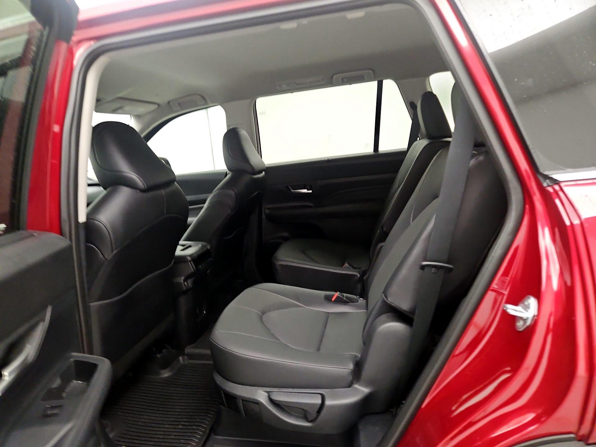 Thumbnail: 2024 Toyota Grand Highlander - 19