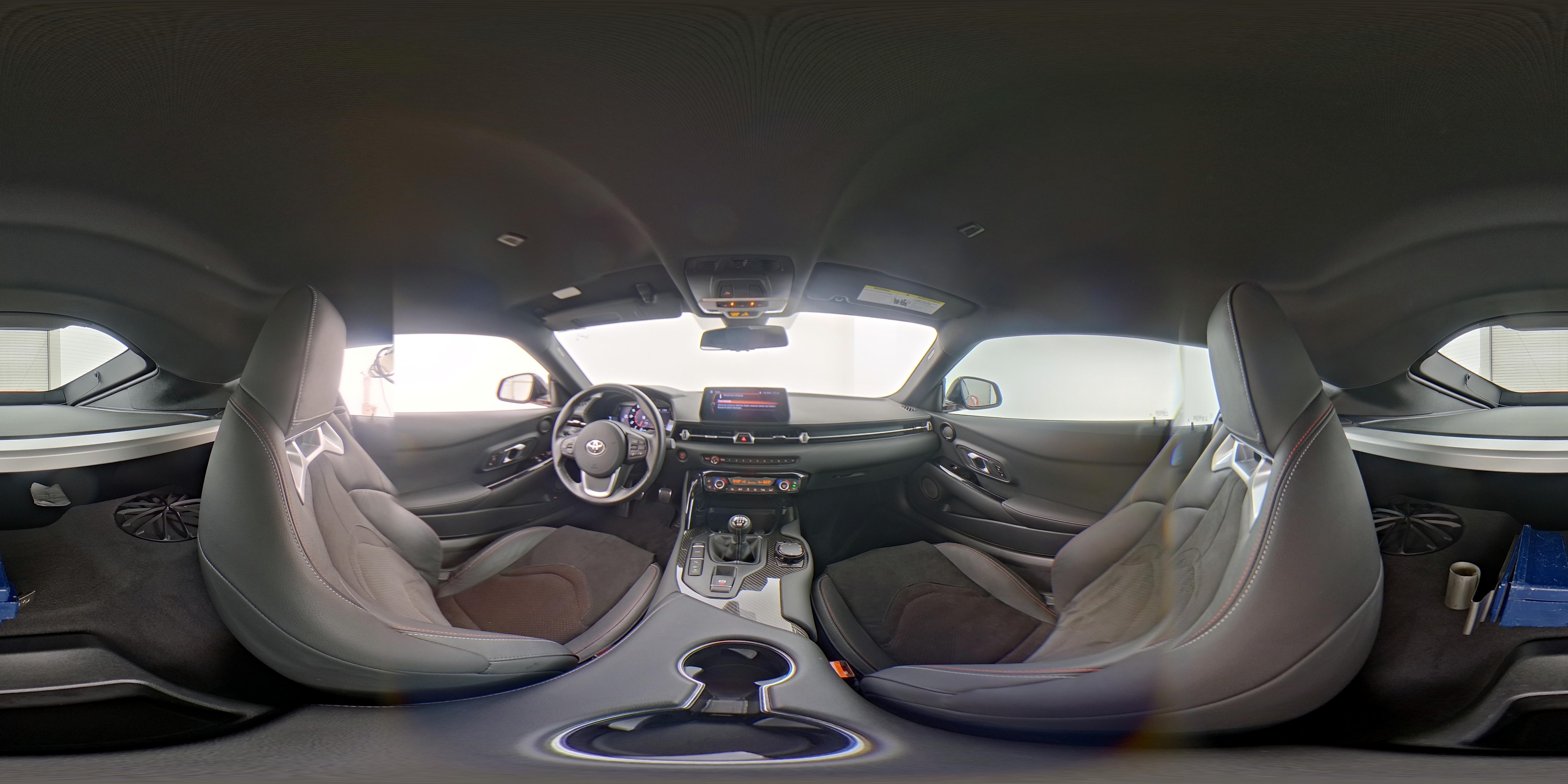 2025 Toyota Supra - Photo 24