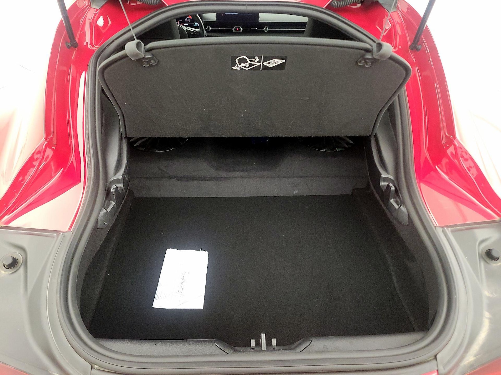 2025 Toyota Supra - Photo 21