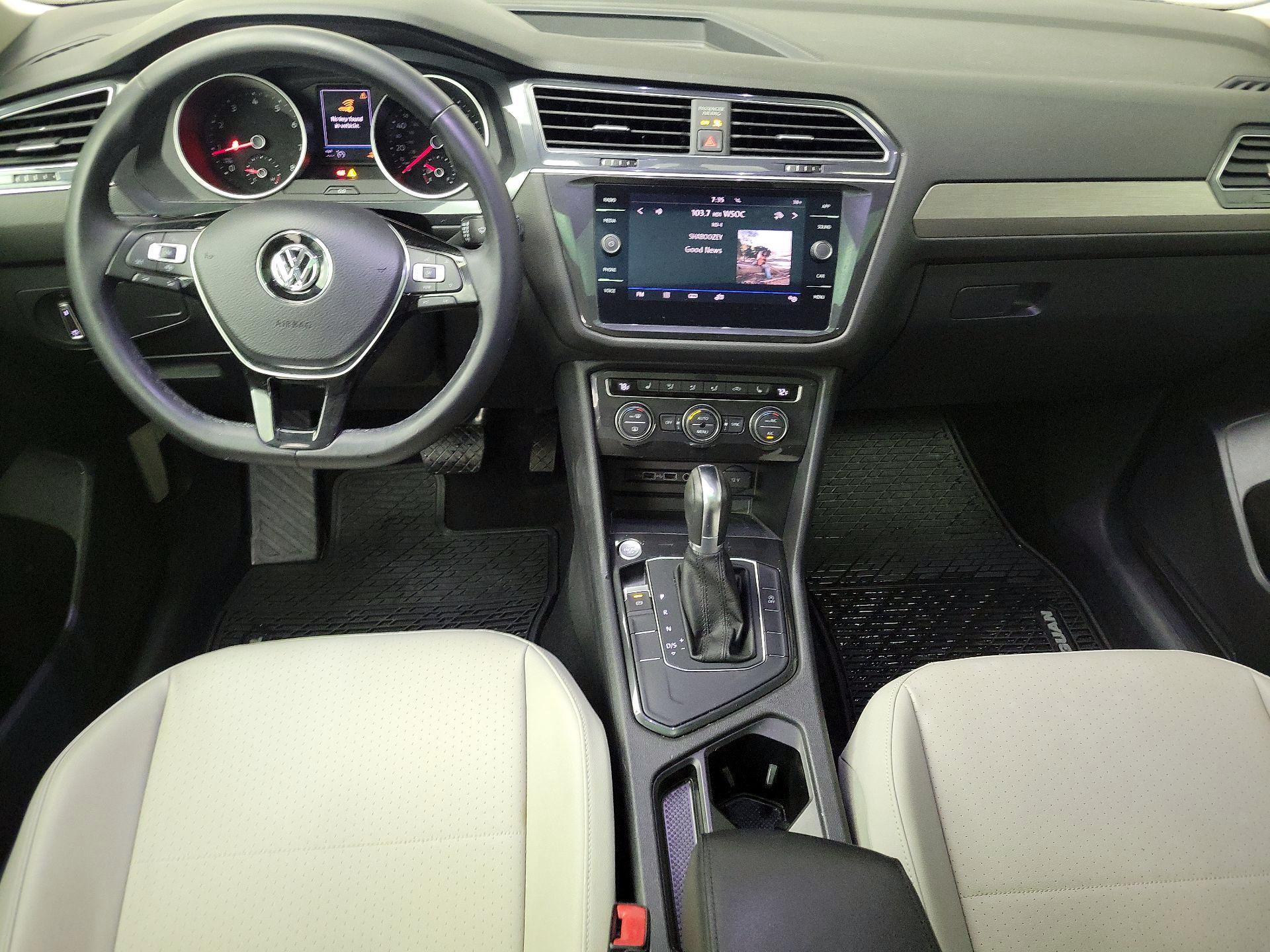 Thumbnail: 2019 Volkswagen Tiguan - 9