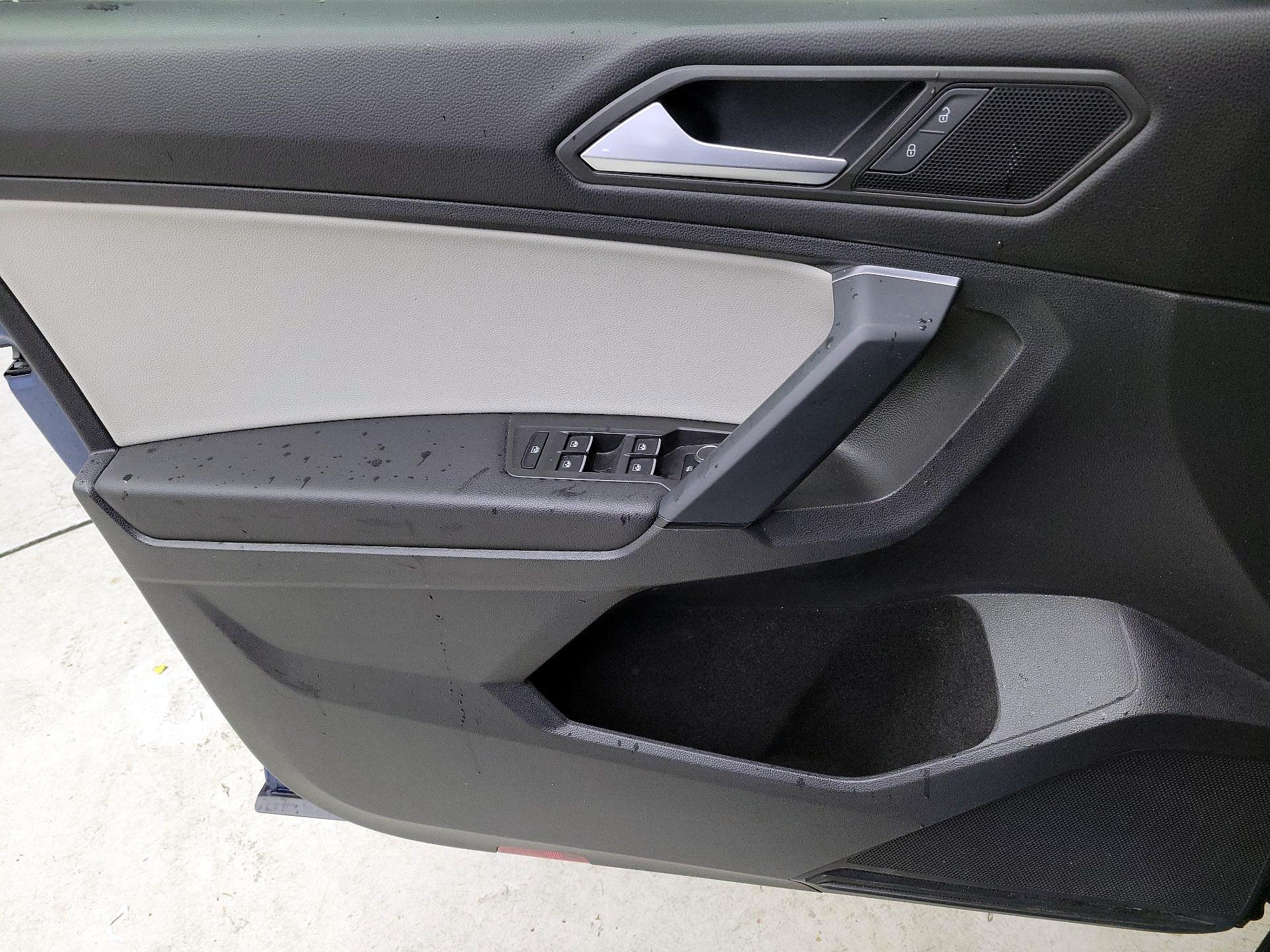 Thumbnail: 2019 Volkswagen Tiguan - 12