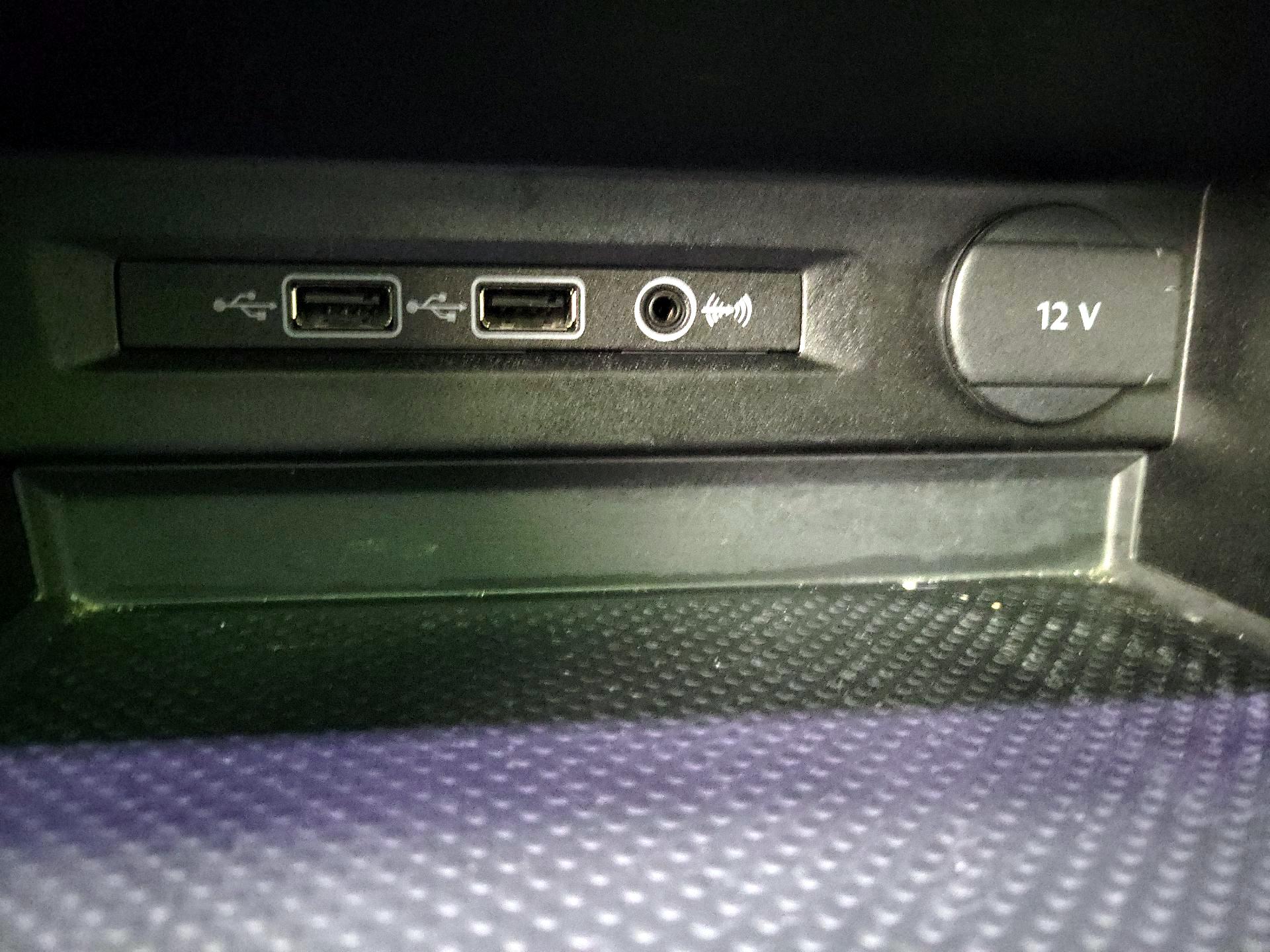 Thumbnail: 2019 Volkswagen Tiguan - 18