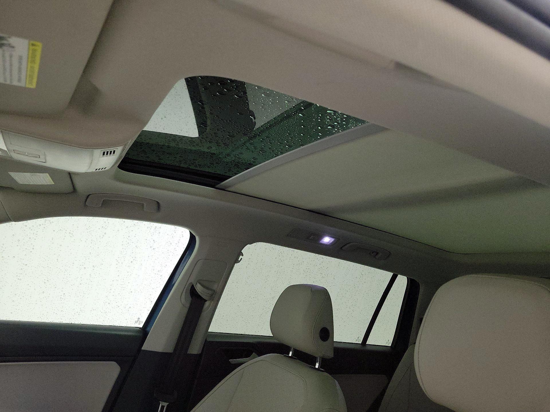 Thumbnail: 2019 Volkswagen Tiguan - 19