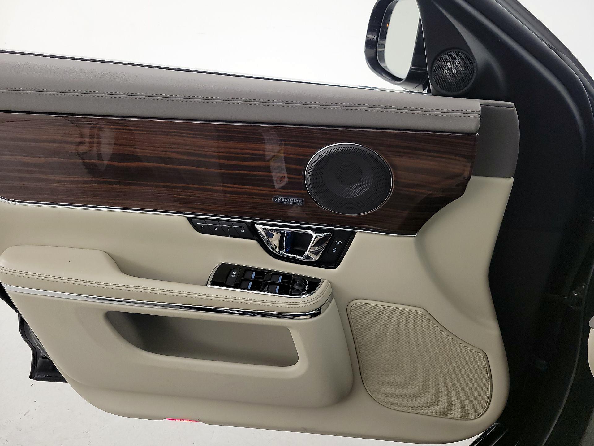 Thumbnail: 2017 Jaguar XJ - 12