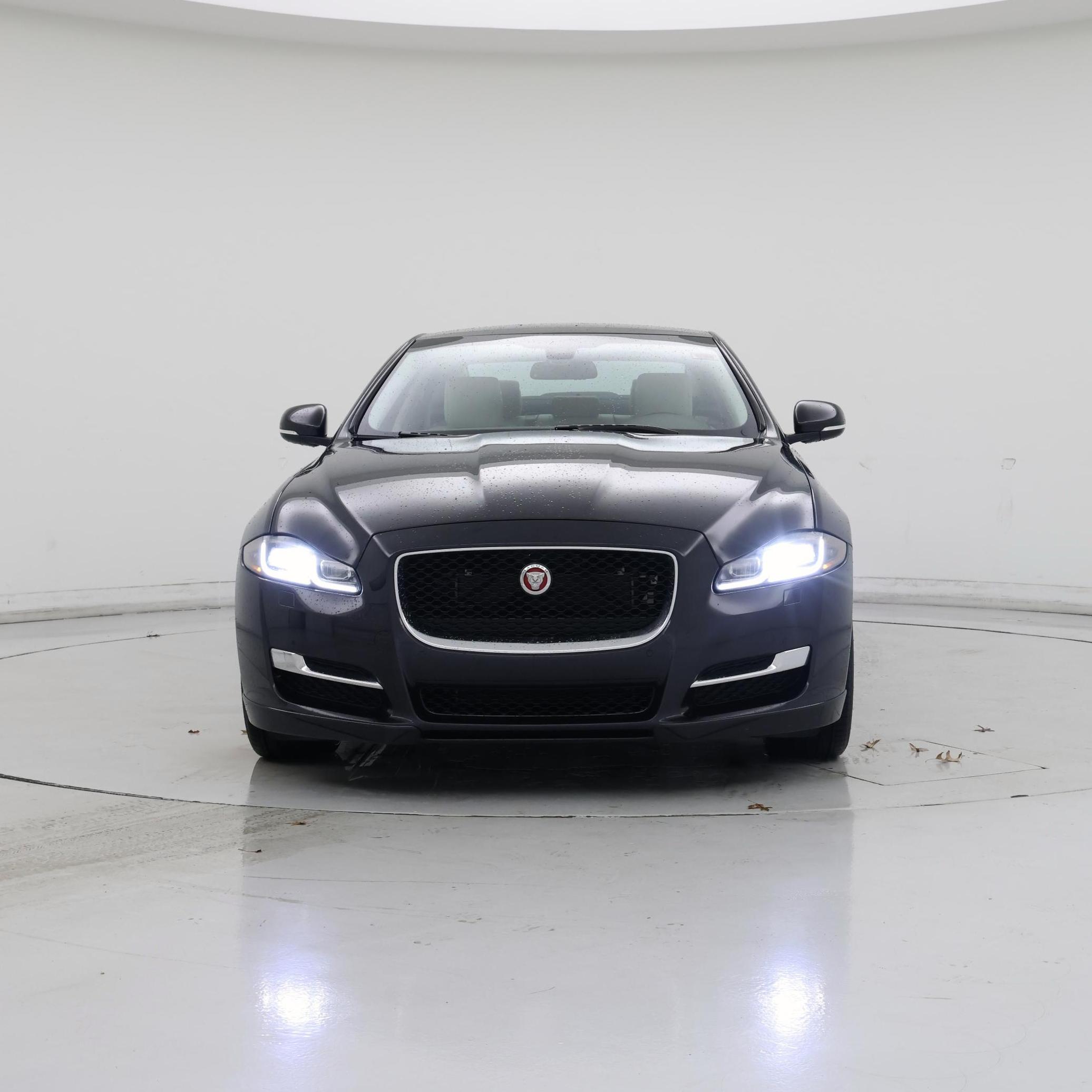 Thumbnail: 2017 Jaguar XJ - 5