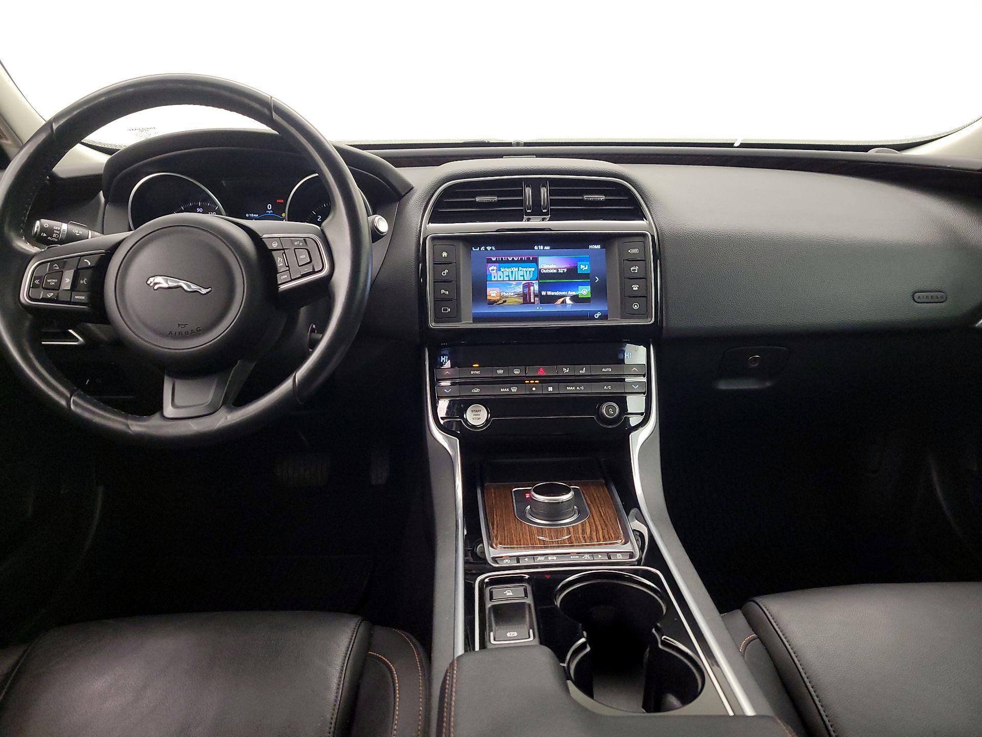 Thumbnail: 2017 Jaguar XE - 9
