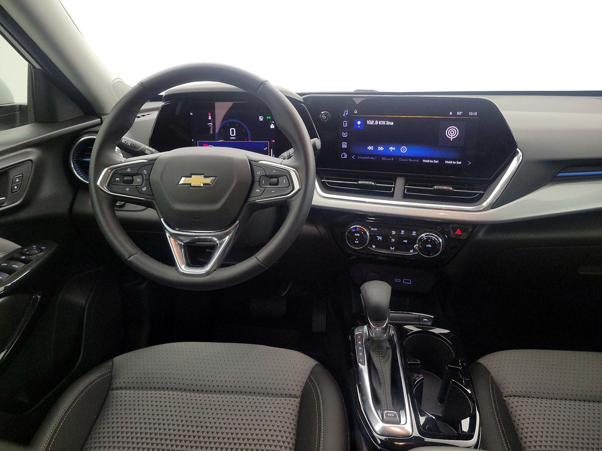 Thumbnail: 2024 Chevrolet Trax - 10